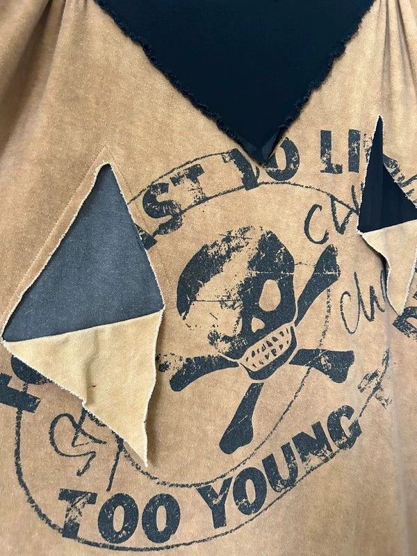 Vivienne Westwood Vivienne Westwood The skull is broken on the sleeveless ve Size S / US 4 / IT 40 - 4 Thumbnail