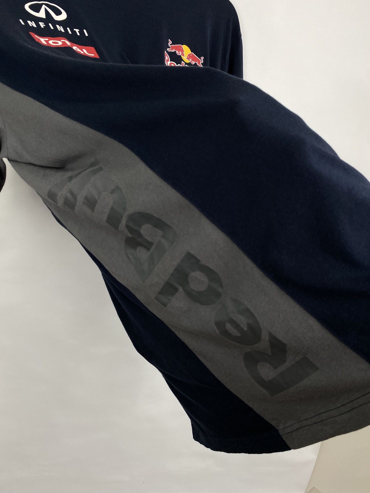 Formula 1 × Pepe Jeans Pepe Jeans Infiniti Red Bull Renault Pirelli Casio T-Shirt Size US XL / EU 56 / 4 - 14 Thumbnail
