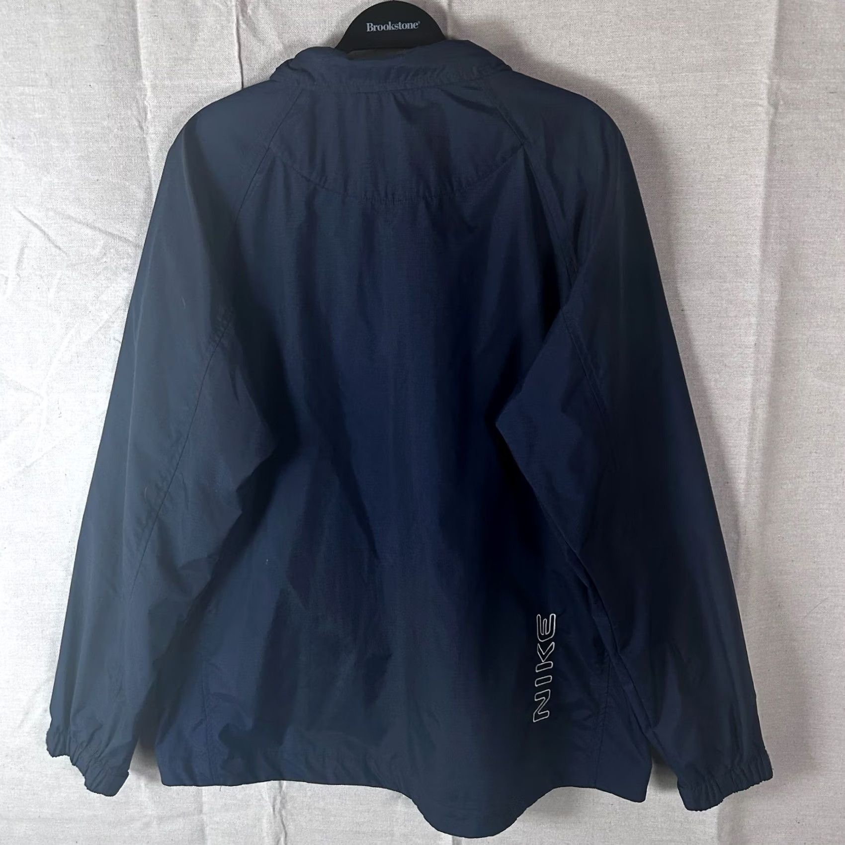 Nike VINTAGE Nike Windbreaker Jacket Mens Medium Navy Blue Ripstop Full Zip Mock Neck Size US M / EU 48-50 / 2 - 3 Thumbnail
