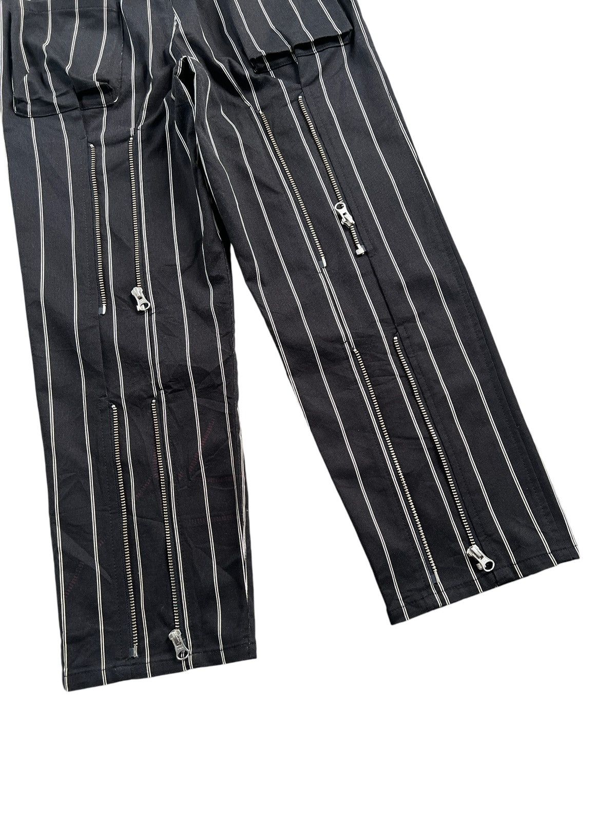 20471120 MILK 🇯🇵 Stripes Zipper Bondage Cropped Pants Size US 30 / EU 46 - 4 Thumbnail