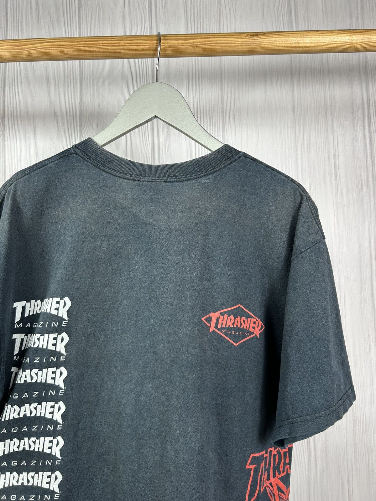 Thrasher × Vintage Vintage Thrasher Pentagram T-Shirt Size L Sunfaded Size US L / EU 52-54 / 3 - 11 Thumbnail