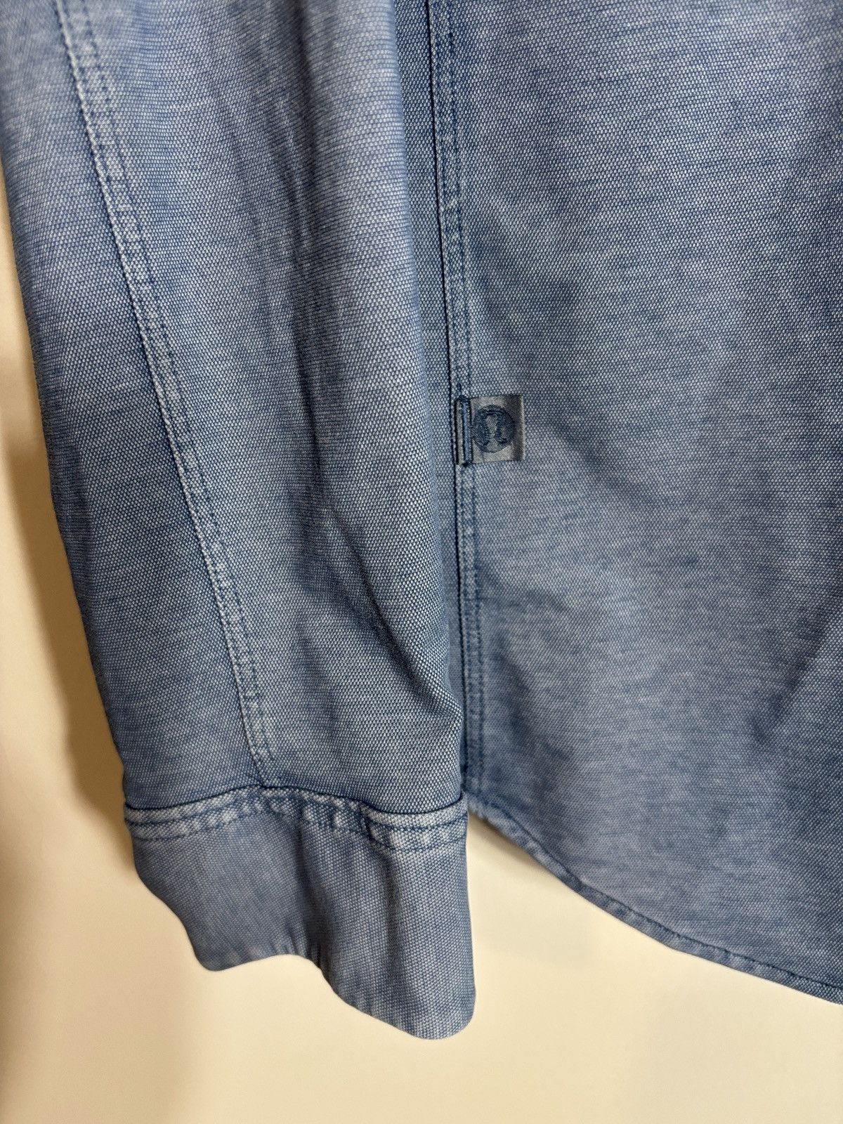 Lululemon Lululemon Commission Long Sleeve Button Up Shirt Medium Size US M / EU 48-50 / 2 - 5 Thumbnail