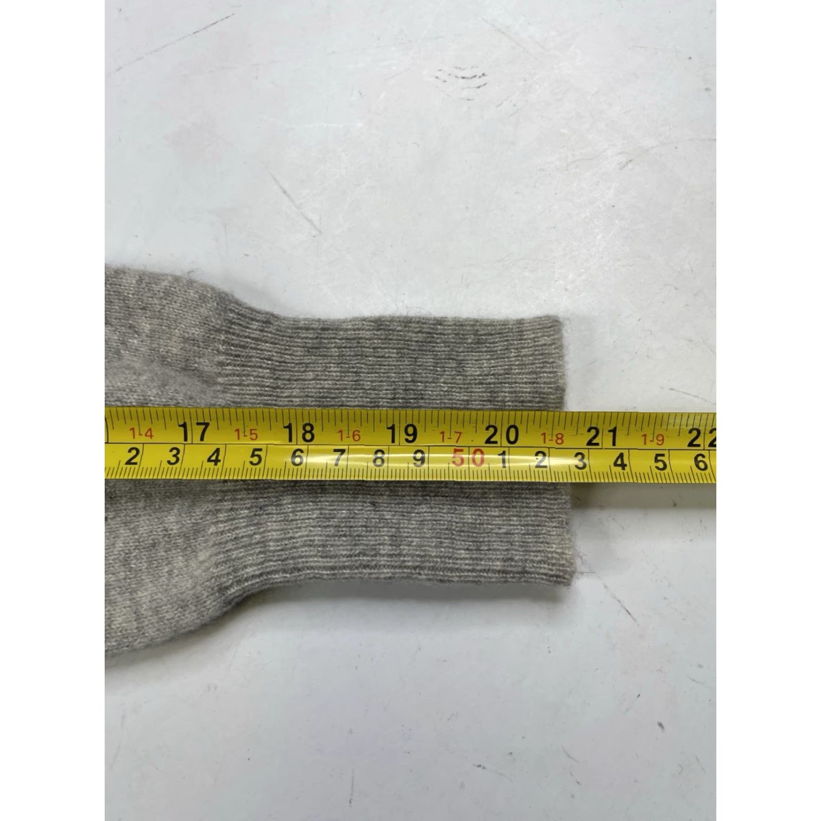 J.Crew VINTAGE J.Crew Sweater Women XS Star Print 100% Cashmere Gray Crew Neck Pullover Stars Womens Size XS / US 0-2 / IT 36-38 - 4 Thumbnail