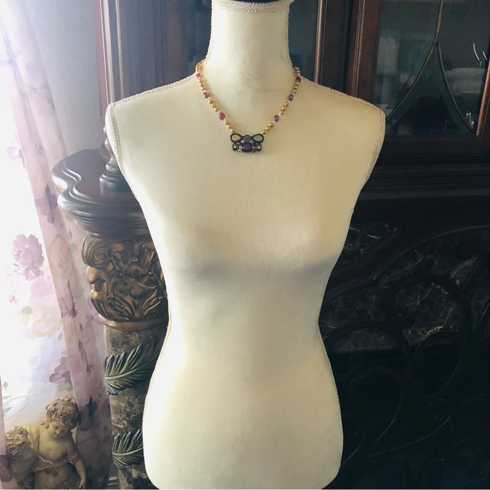 Handmade Handcrafted repurpose regal look pendant Pearl necklace Size ONE SIZE - 6 Thumbnail