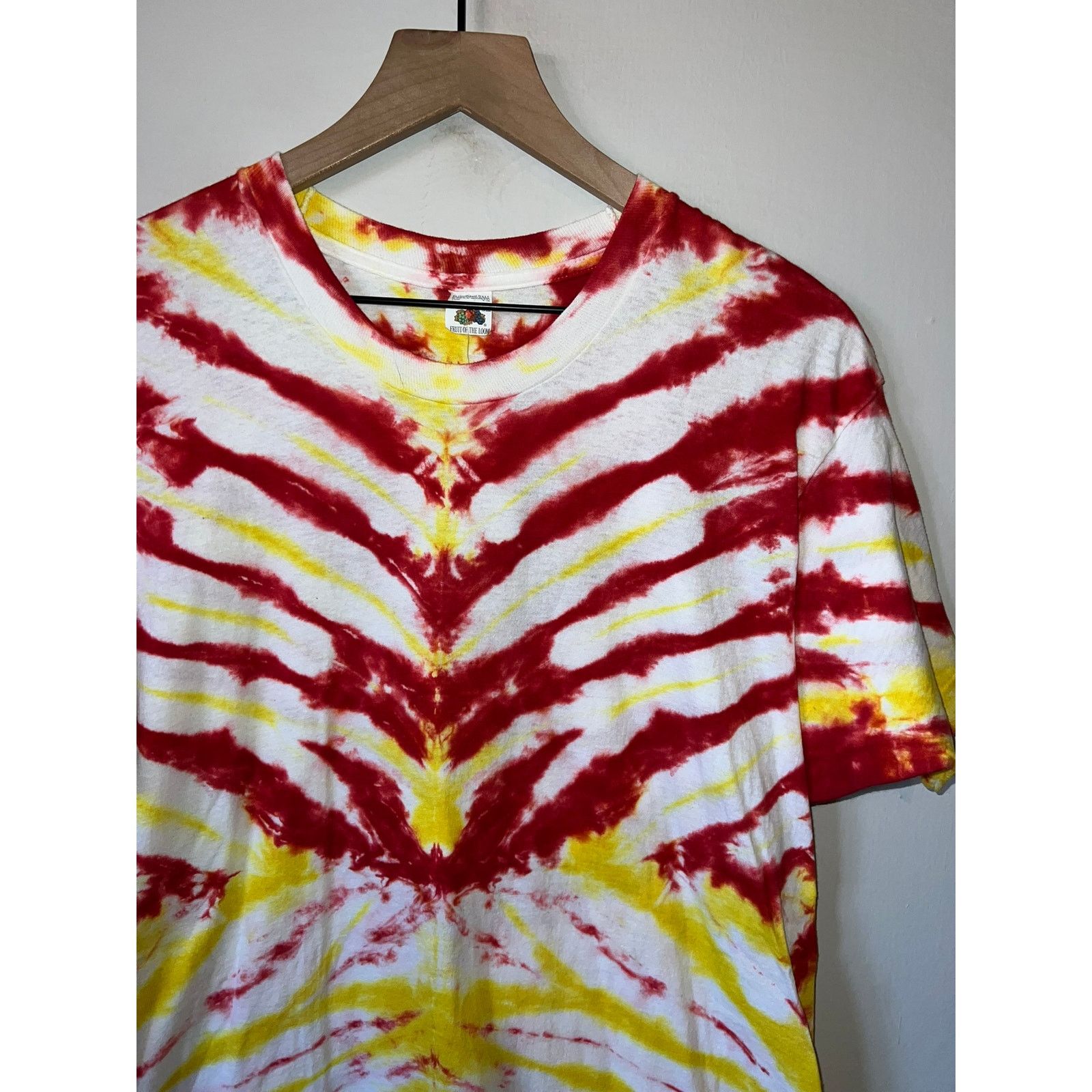 Fruit Of The Loom Vintage Tie Dye Shirt Fruit of The Loom Red VTG 80s 1980s L Size US L / EU 52-54 / 3 - 3 Thumbnail