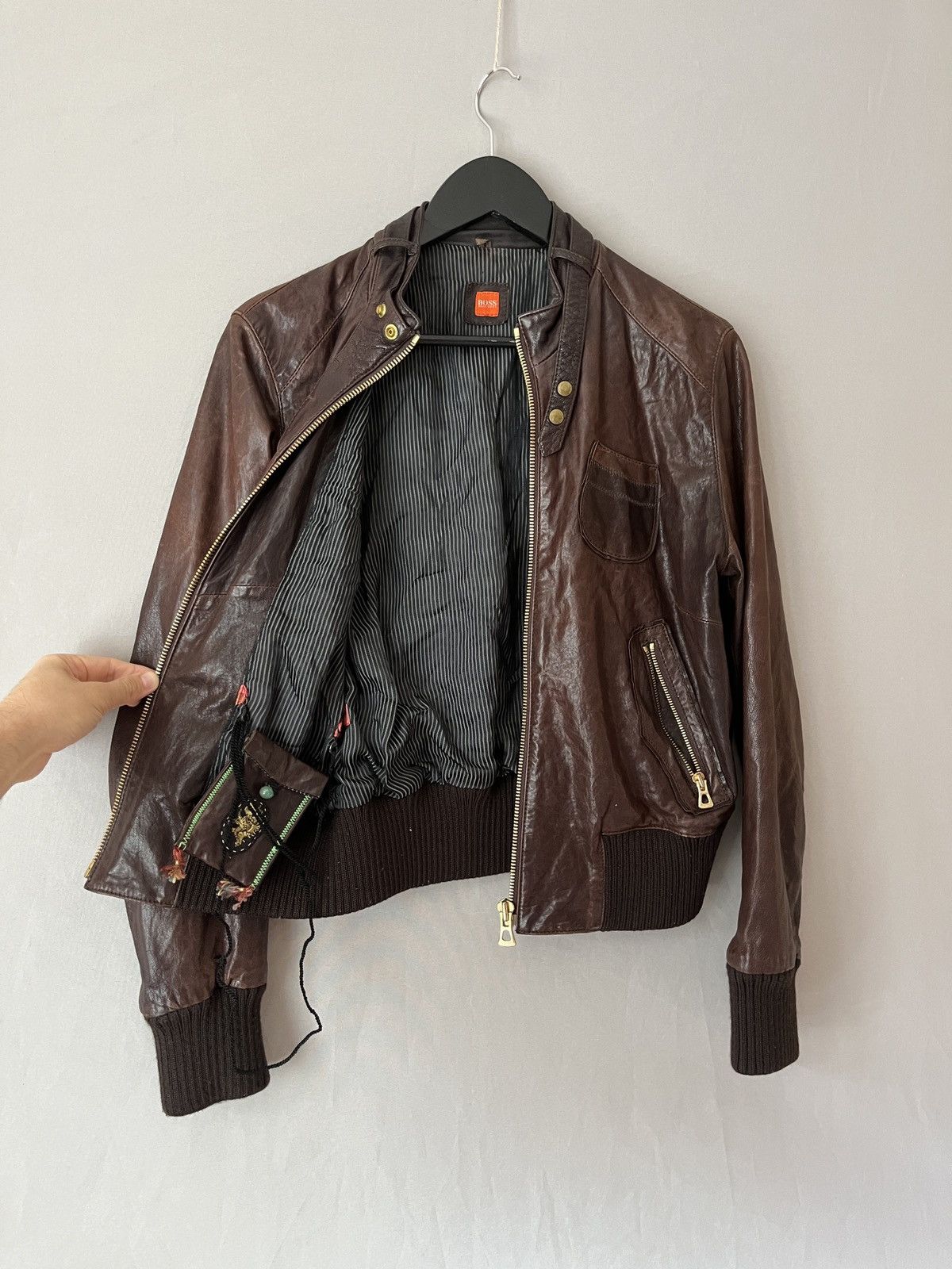 Hugo Boss Hugo Boss Real Leather Brown Bomber Jacket Detachable Pouch Size L / US 10 / IT 46 - 17 Thumbnail