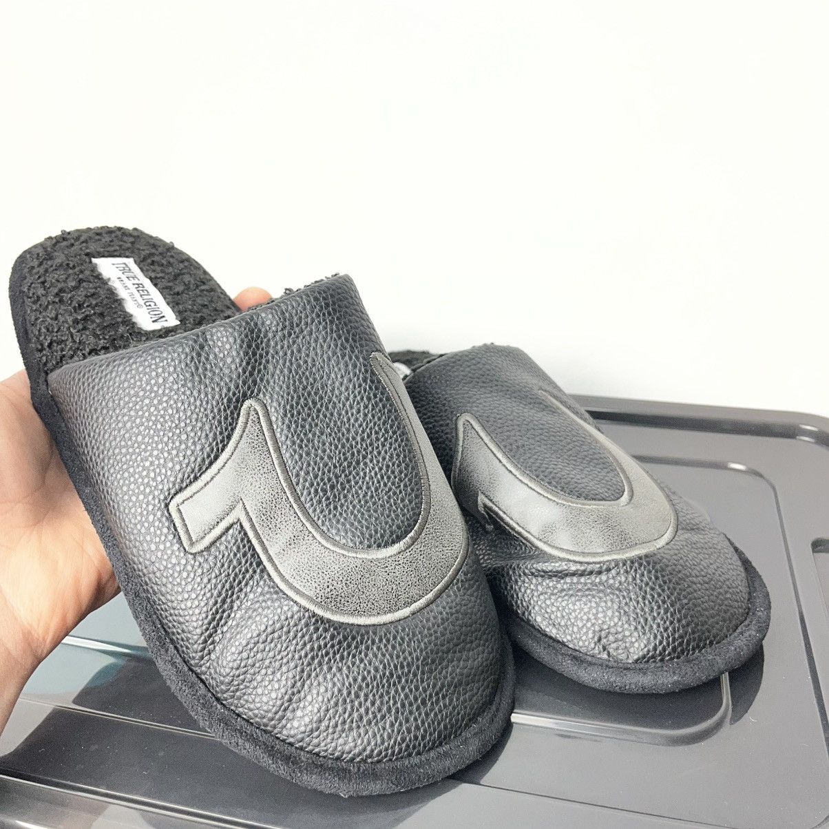 True Religion Y2k True Religion Men's Slippers e Black Leather Size 7/8 Size US 8 / EU 41 - 1 Thumbnail