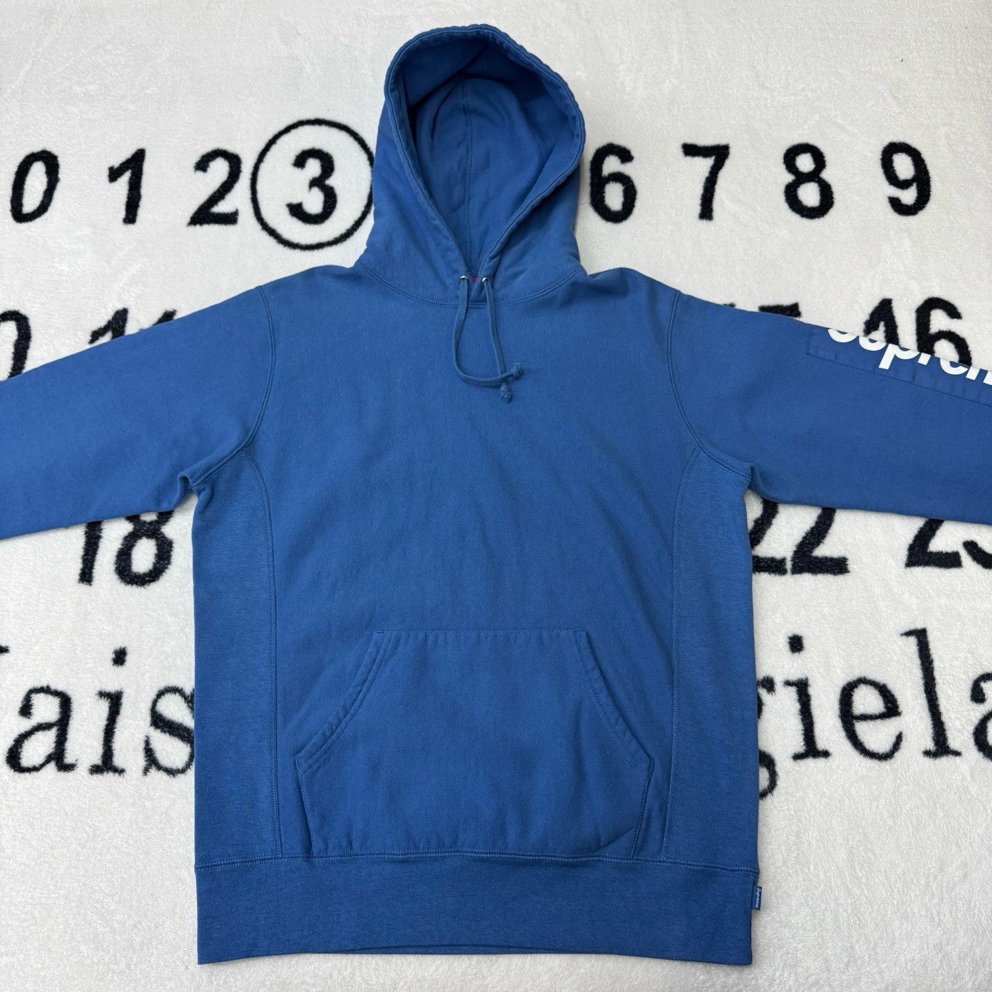 Supreme Supreme Blue Hoodie L Men Size US L / EU 52-54 / 3 - 1 Thumbnail