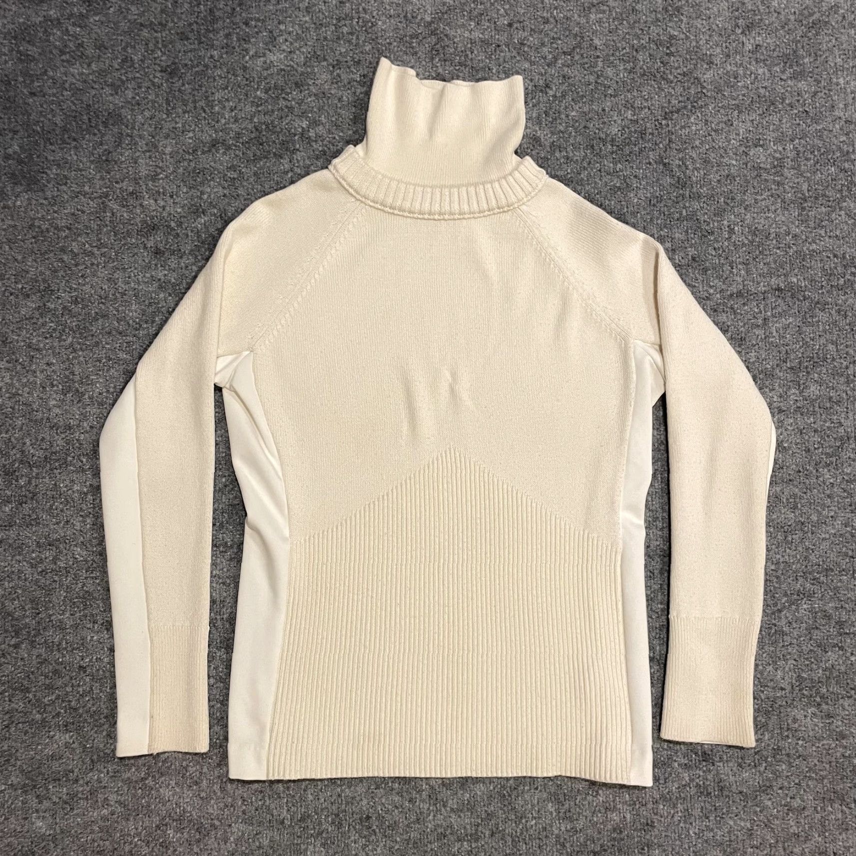 Athleta Athleta Sweater Womens S Turtleneck Ribbed Knit White Chevron Panel Raglan Sleeve Cream Merino Wool Polyester Spandex Size S / US 4 / IT 40 - 2 Thumbnail