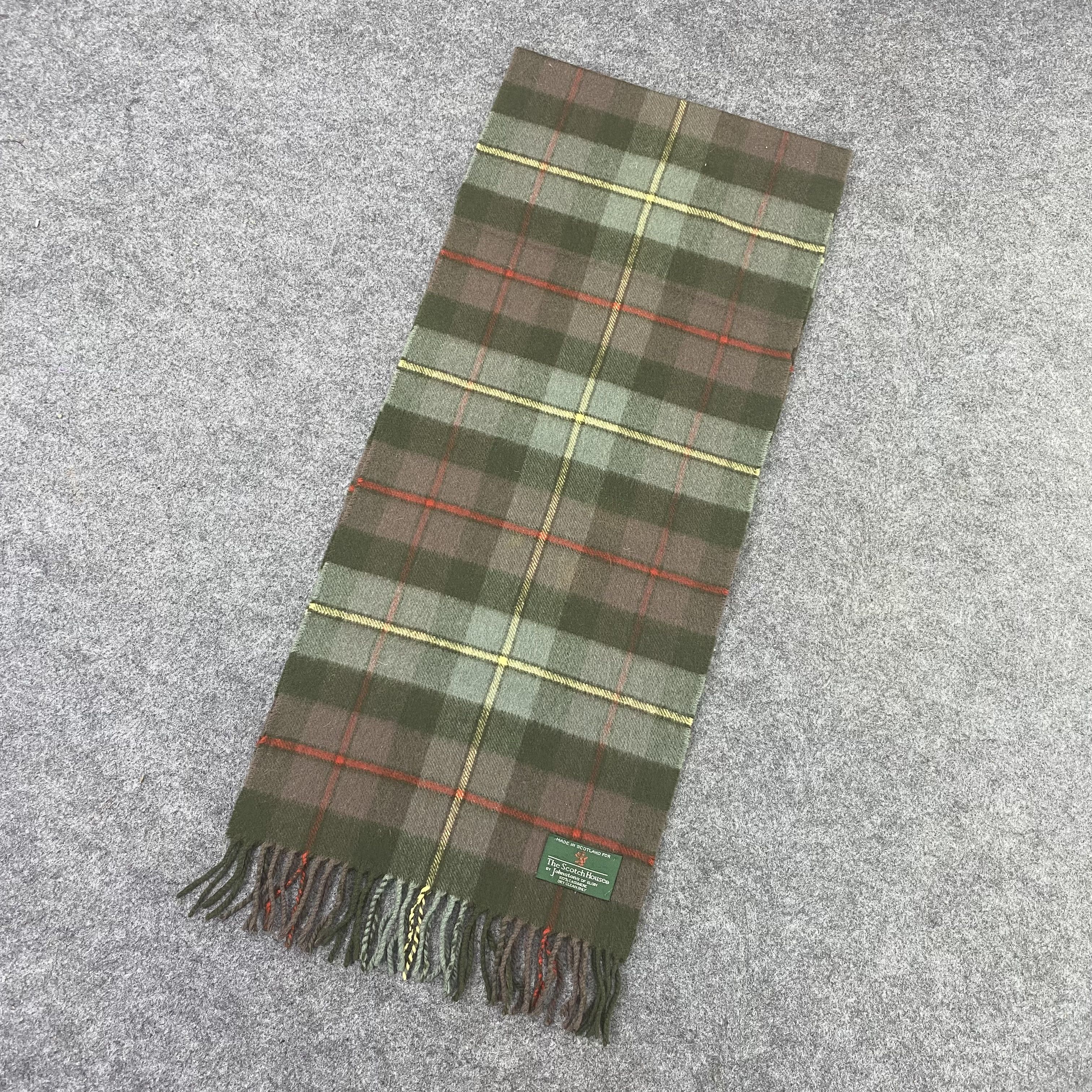 Johnstons Of Elgin Johnstons Of Elgin Scarf / Muffler / Neckwear -T1123 Size ONE SIZE - 2 Thumbnail