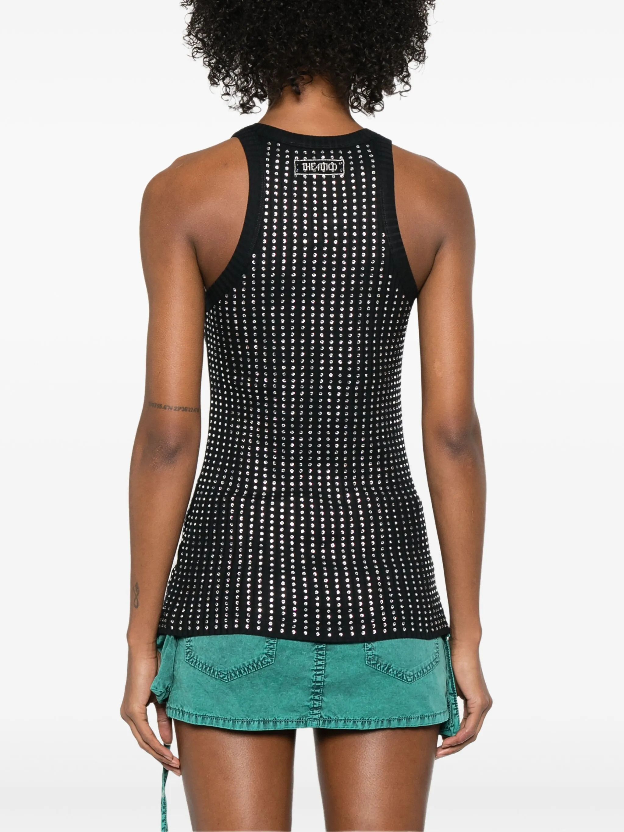 o1s22i1n0325 Tank Top in Black
