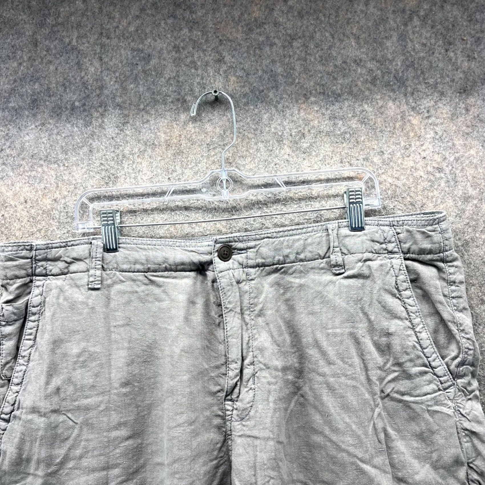 Lucky Brand Lucky Brand Shorts Mens 38 Gray Chino Linen Lightweight Drawstring Cargo Pockets Casual Flat Front Regular Rise 9 in Inseam 9 in Size US 38 / EU 54 - 7 Thumbnail