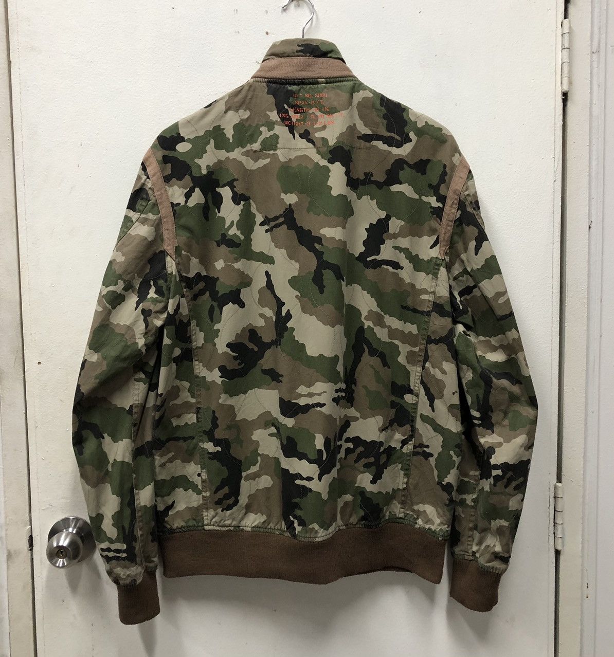 Avirex Vintage Avirex Armed Forces Army Camo Military Bomber Jacket Size US XL / EU 56 / 4 - 6 Thumbnail