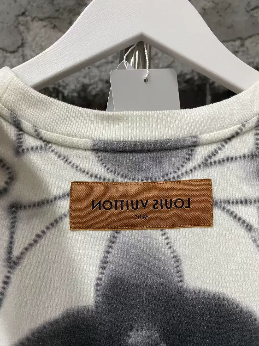 Louis Vuitton Louis Vuitton Black White Ink Flower Tee Size US 30 / EU 46 - 3 Thumbnail