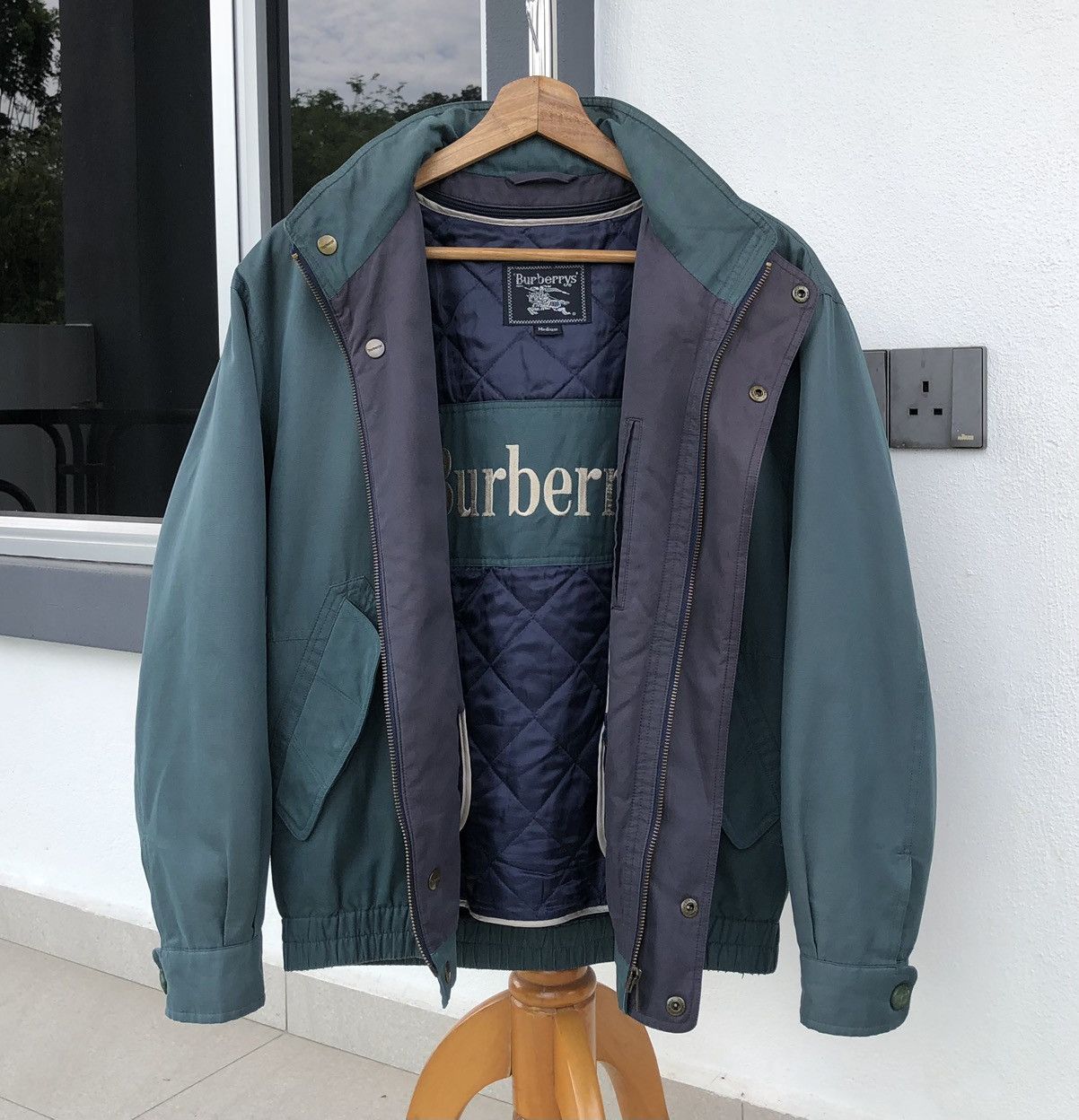 Burberry Vintage Burberrys Lined Embroidery Logo Bomber Jacket Size US M / EU 48-50 / 2 - 7 Thumbnail