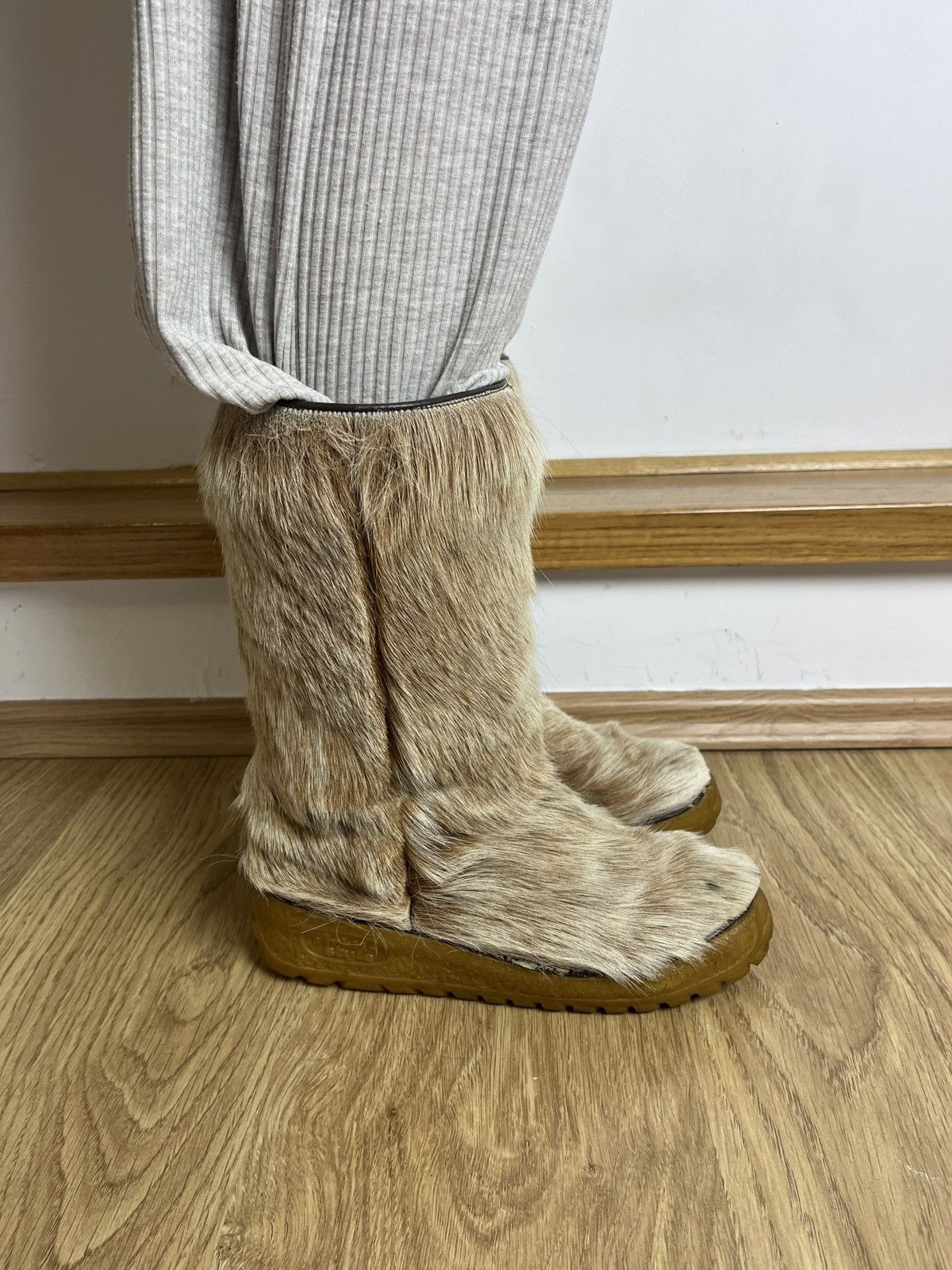 Hysteric Glamour DDP Arktis Style Faux Fur Winter Boots Beige Style Y2K Size US 9 / IT 39 - 7 Thumbnail