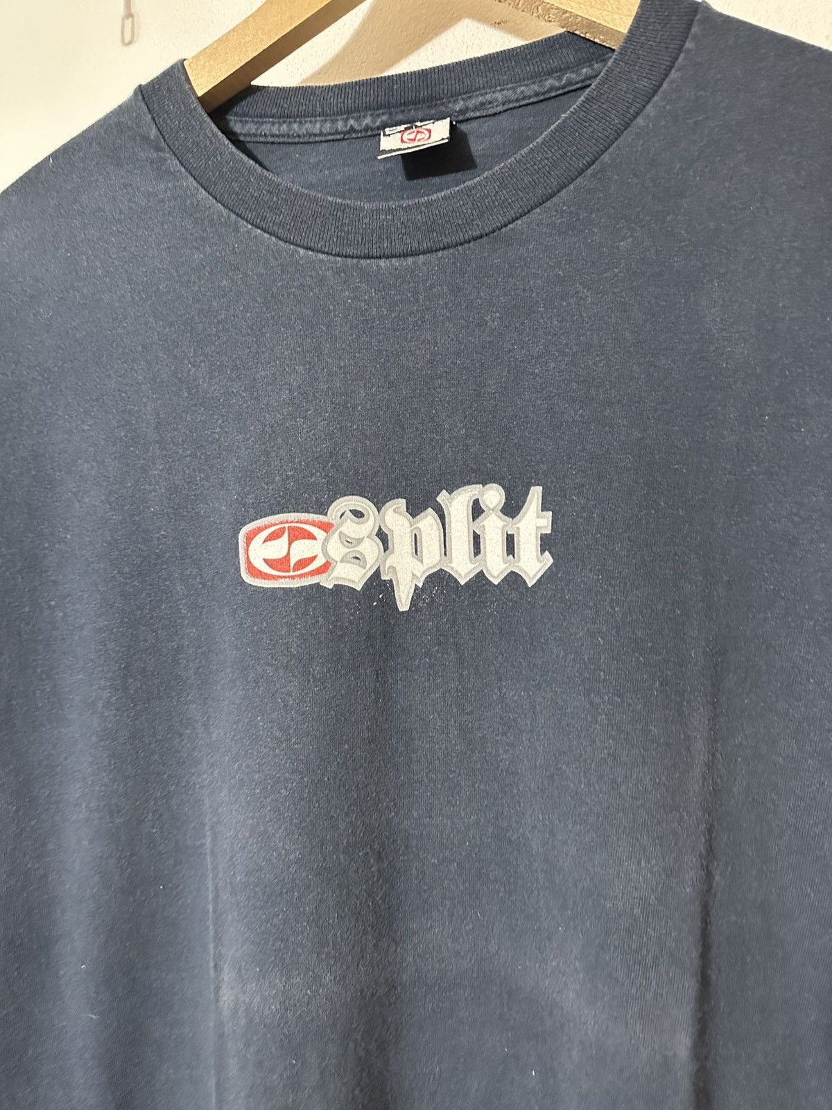 Split RARE💫VTG Split Skateboarding Faded Tee Size US XL / EU 56 / 4 - 4 Thumbnail