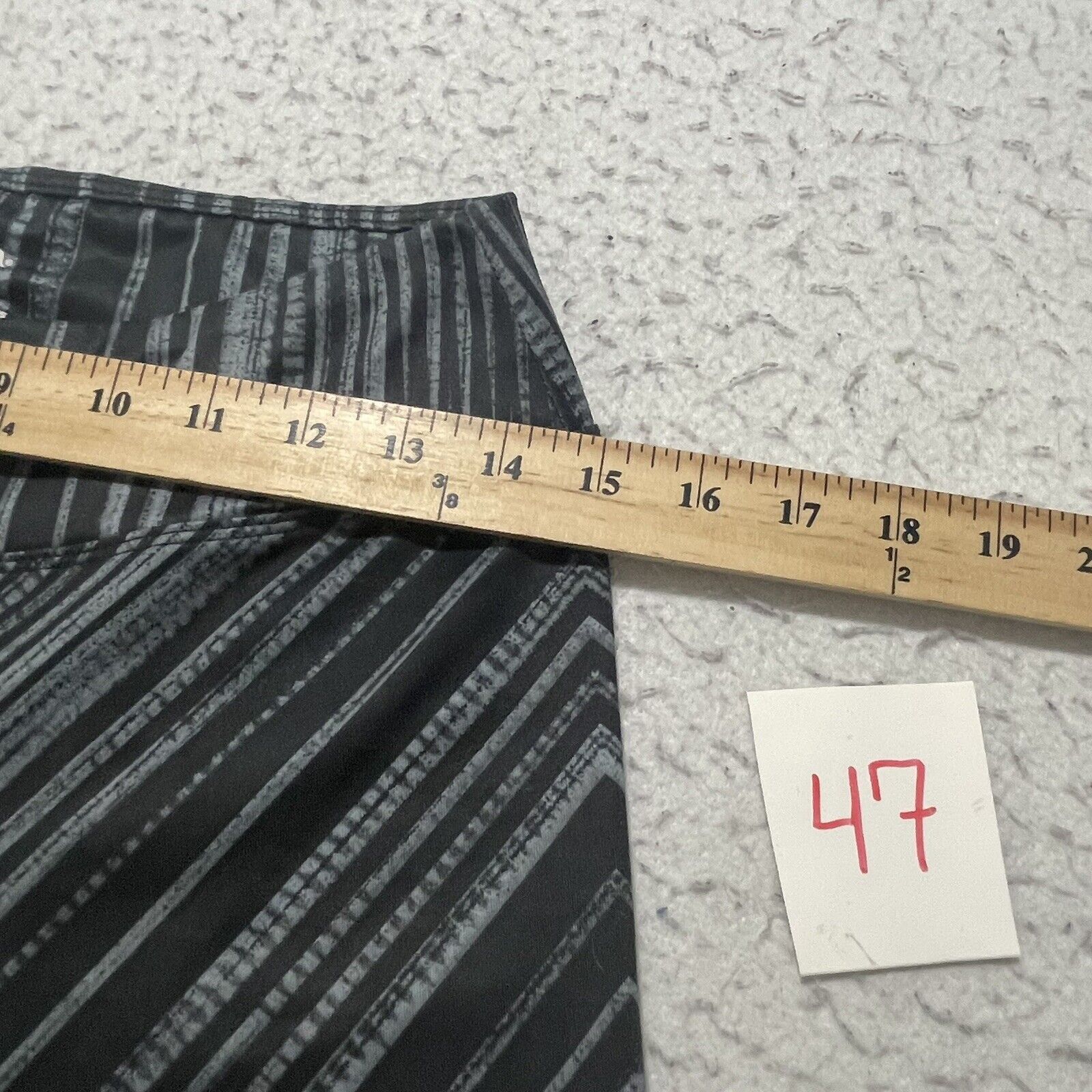 Prana PrAna Roxanne Capri Leggings Striped Athletic Pants Stretch Size 32" / US 10 / IT 46 - 5 Thumbnail