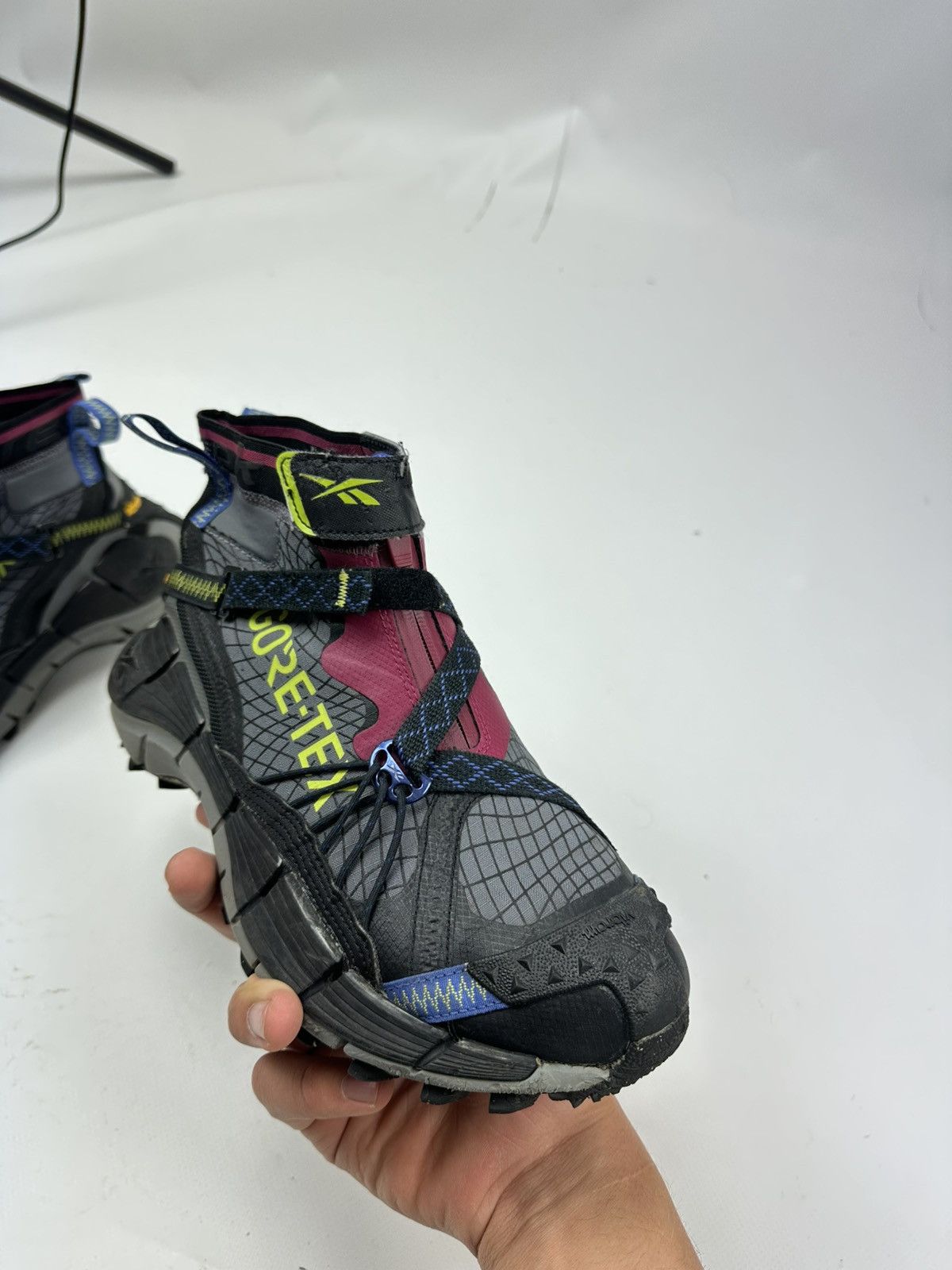 Reebok Reebok Zig Kinetica Edge GTX Gore-Tex — US 9 / EU 42.5 Size US 9 / EU 42 - 3 Thumbnail