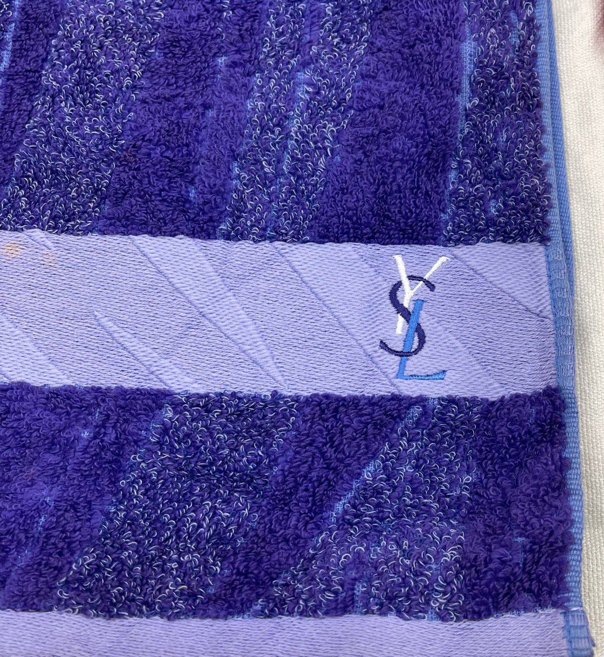Yves Saint Laurent YSL Small Towel #1285 Size ONE SIZE - 4 Thumbnail