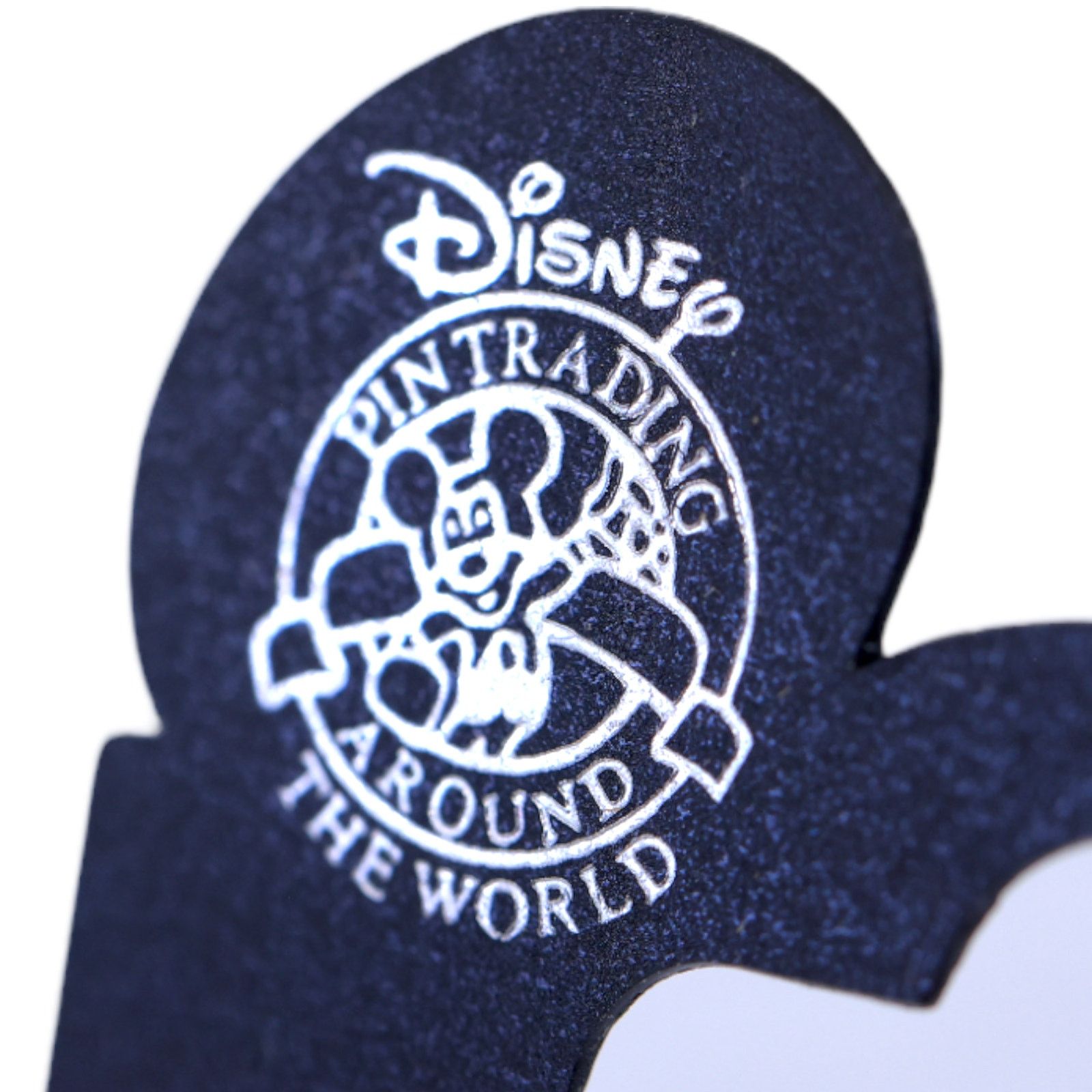 Disney Disney New Years Day 2008 Goofy, Donald, Chip & Dale Pin Size ONE SIZE - 9 Thumbnail