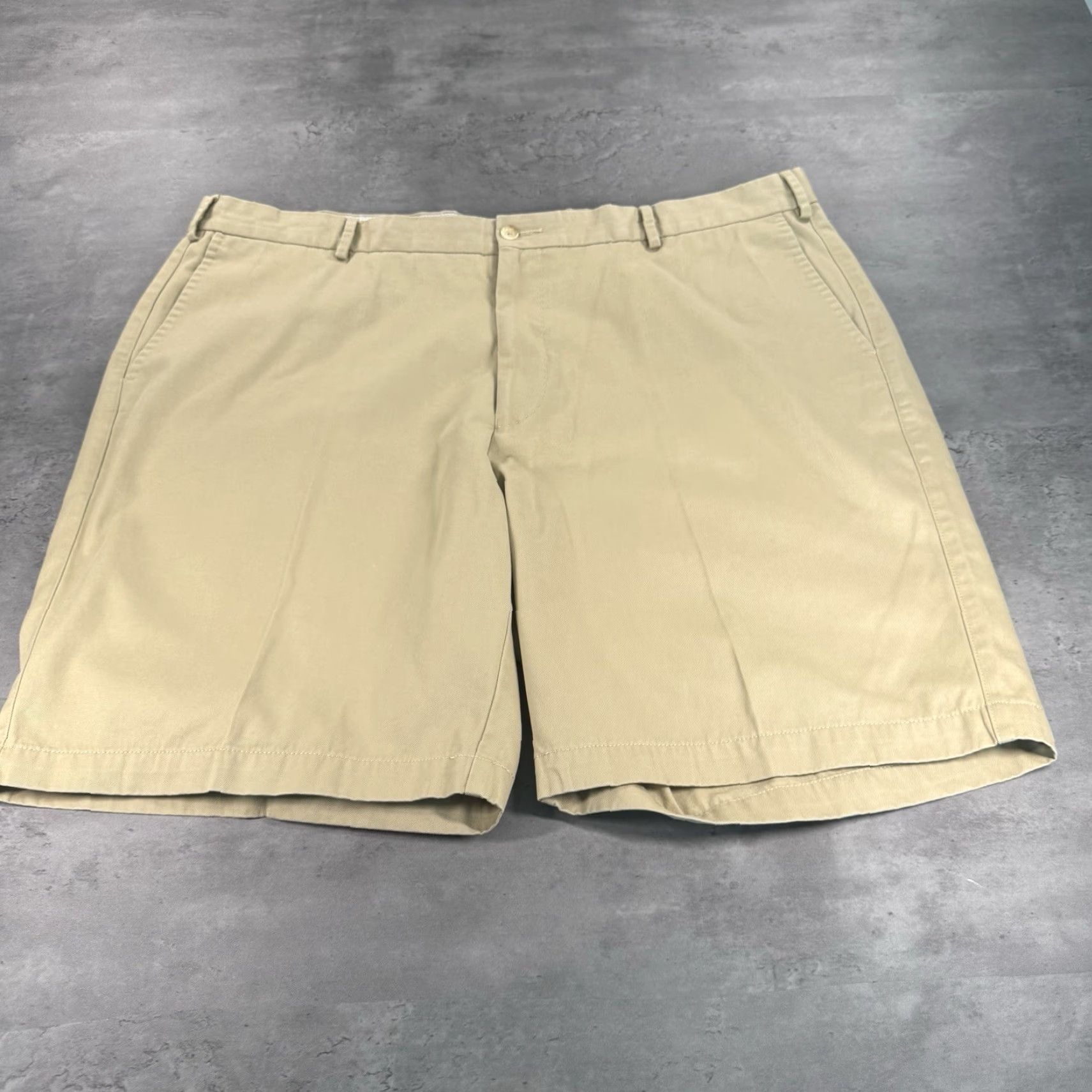 Peter Millar Peter Millar Khaki Chino Shorts Men 42 9" Inseam Beige Cotton Flat Front Dress Golf Baylor Bears Size US 42 / EU 58 - 3 Thumbnail