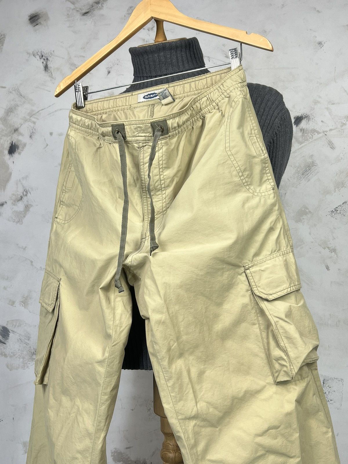 Old Navy Vintage Old Navy Lightweight Cargo Pants Size S – M Size US 30 / EU 46 - 5 Thumbnail
