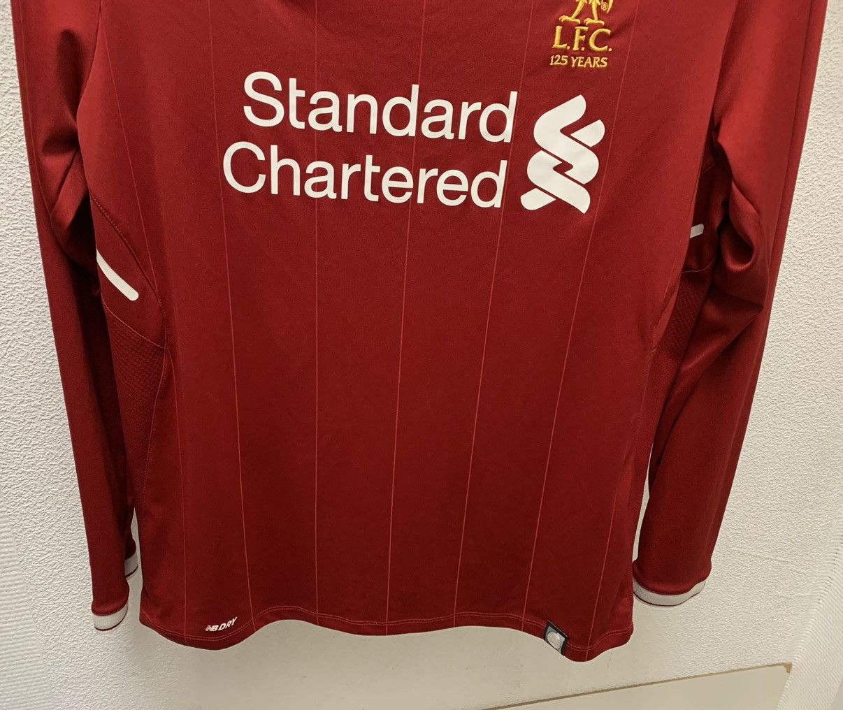 New Balance New balance Liverpool longsleeve soccer jersey M Size US M / EU 48-50 / 2 - 8 Thumbnail