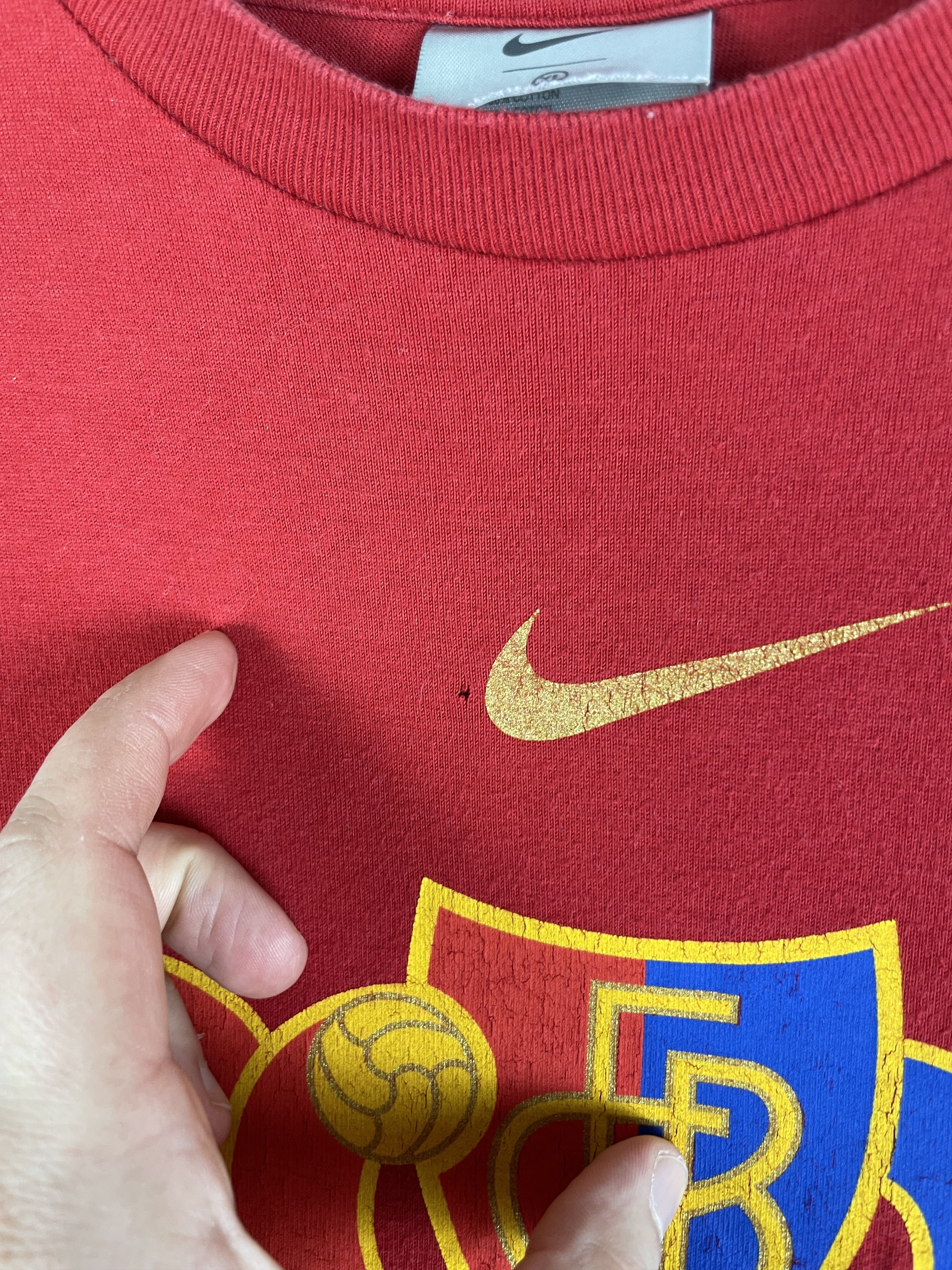 Nike Vintage Nike FC Basel 2002 T-Shirt Big Logo Soccer Size US XL / EU 56 / 4 - 4 Thumbnail