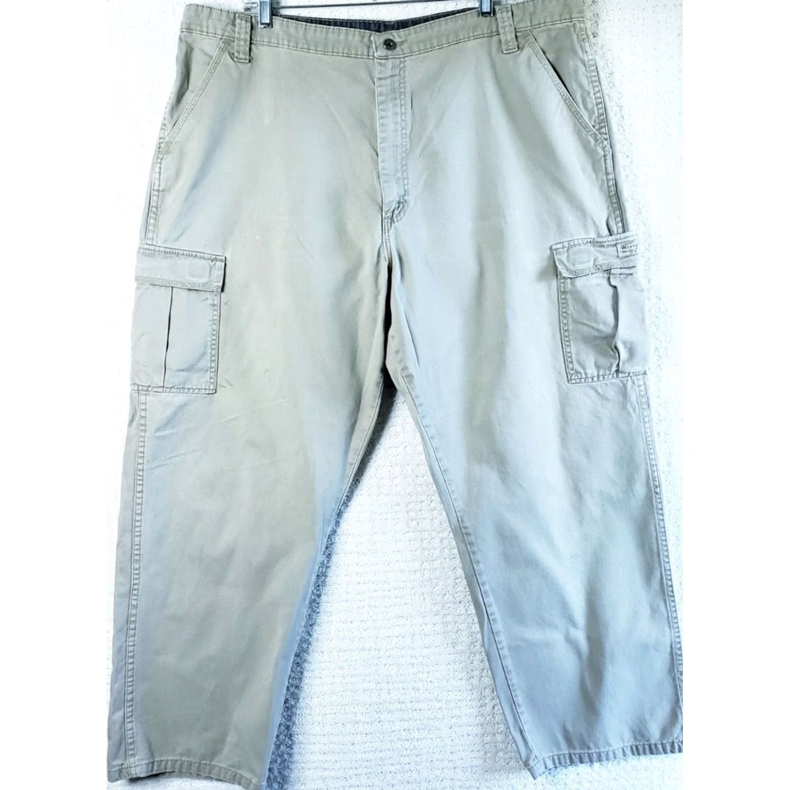 Wrangler Wrangler Cargo Pants Men 42x30 Straight Leg Khaki Regular Size US 42 / EU 58 - 2 Thumbnail
