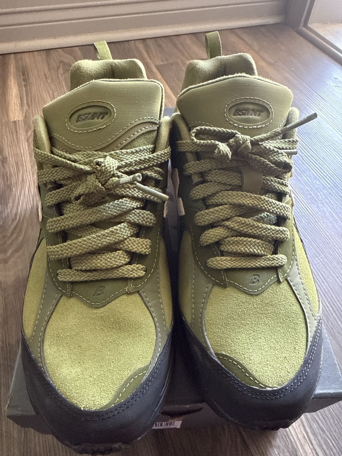 New Balance × The Basement The Basement x New Balance 2002r “Moss Green” Size US 8.5 / EU 41-42 - 4 Thumbnail