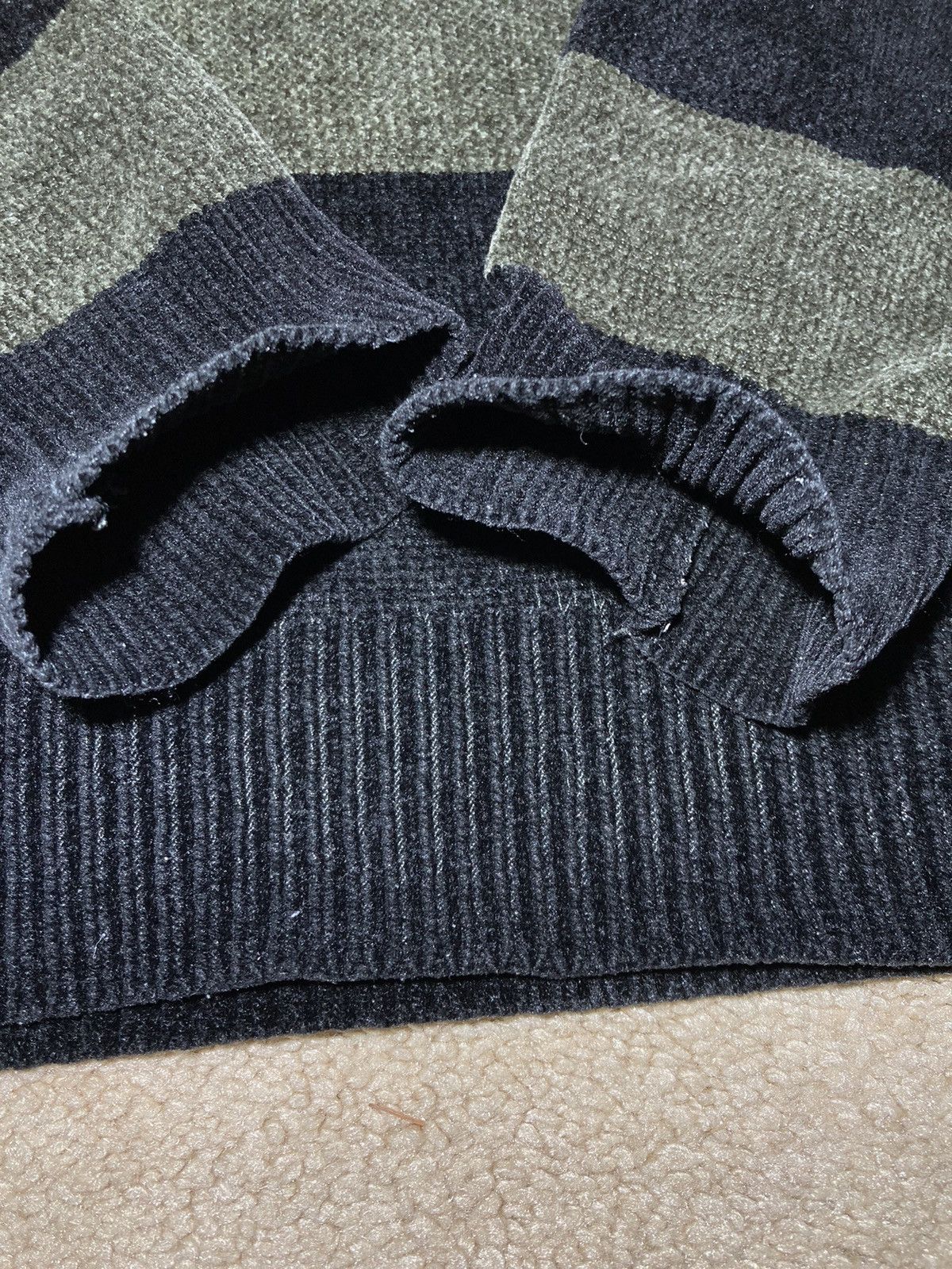 Supreme FW18 Supreme Striped Chenille Sweater Logo Green Black 2018 Size US S / EU 44-46 / 1 - 6 Thumbnail