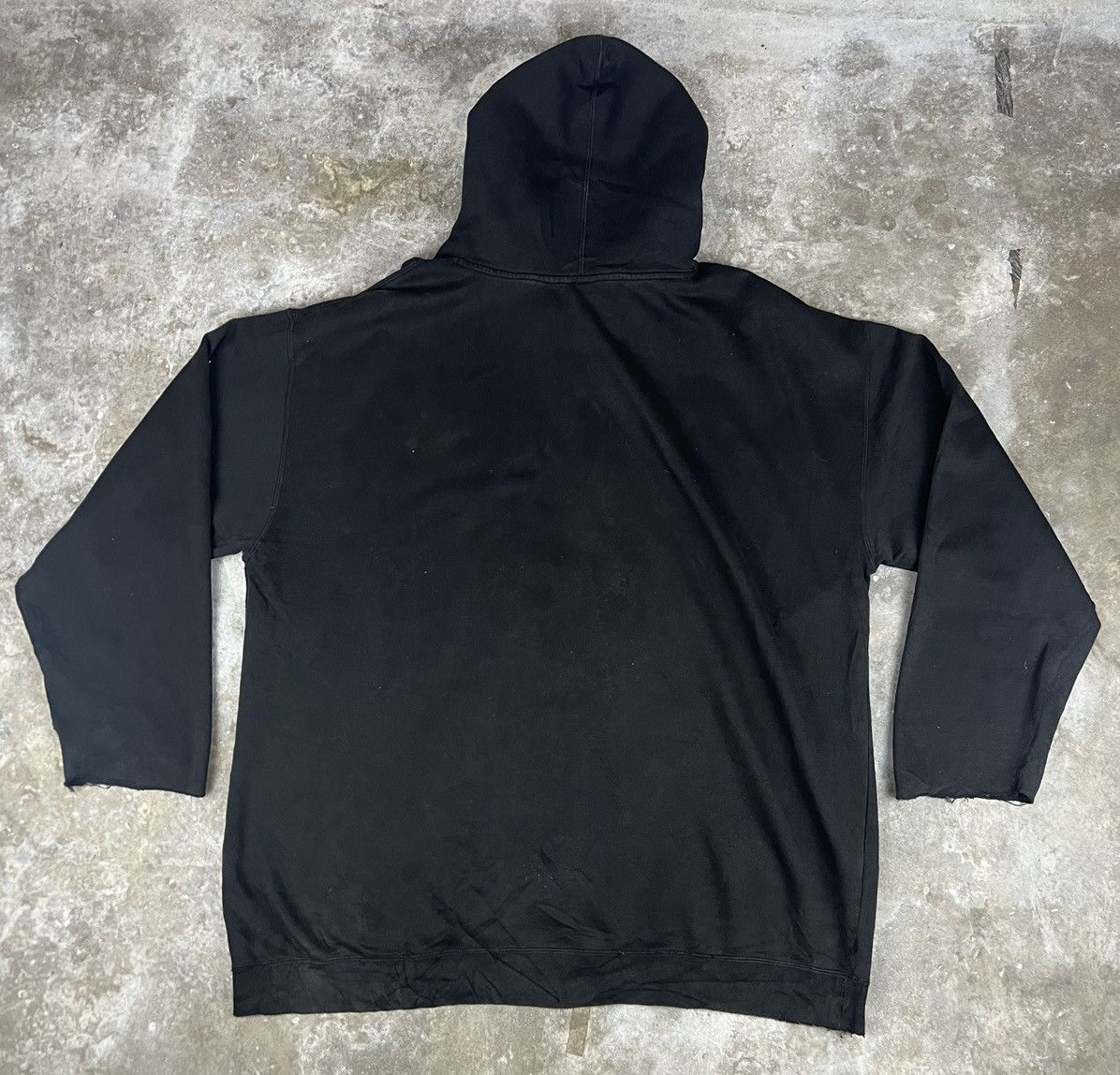 Band Tees Vintage 90's Tupaq Shakur Distressed Pullover Hoodie Size US XXL / EU 58 / 5 - 2 Thumbnail