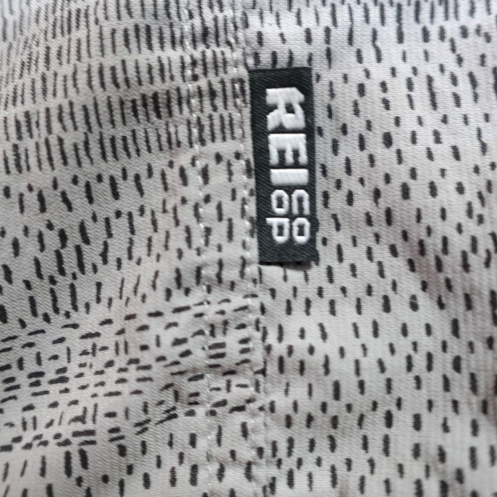 Vintage REI Co-Op Shirt XL Gray Beige Geometric Pattern Vented Snap Pockets Men Short Sleeve Button-Up Nylon Spandex Size US XL / EU 56 / 4 - 4 Thumbnail