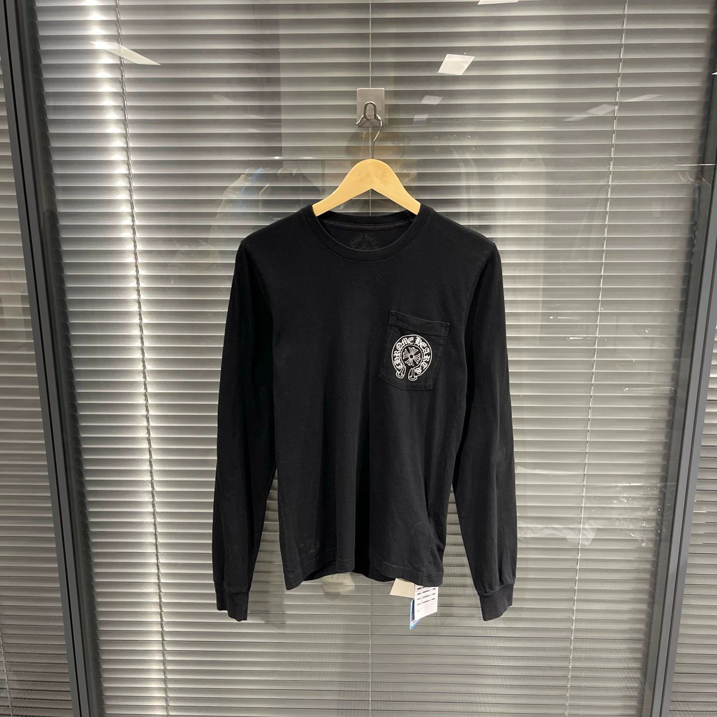 Chrome Hearts Chrome Hearts HK Exclusive Qilin Arm Horse Shoe LS S 99New Size US S / EU 44-46 / 1 - 2 Thumbnail