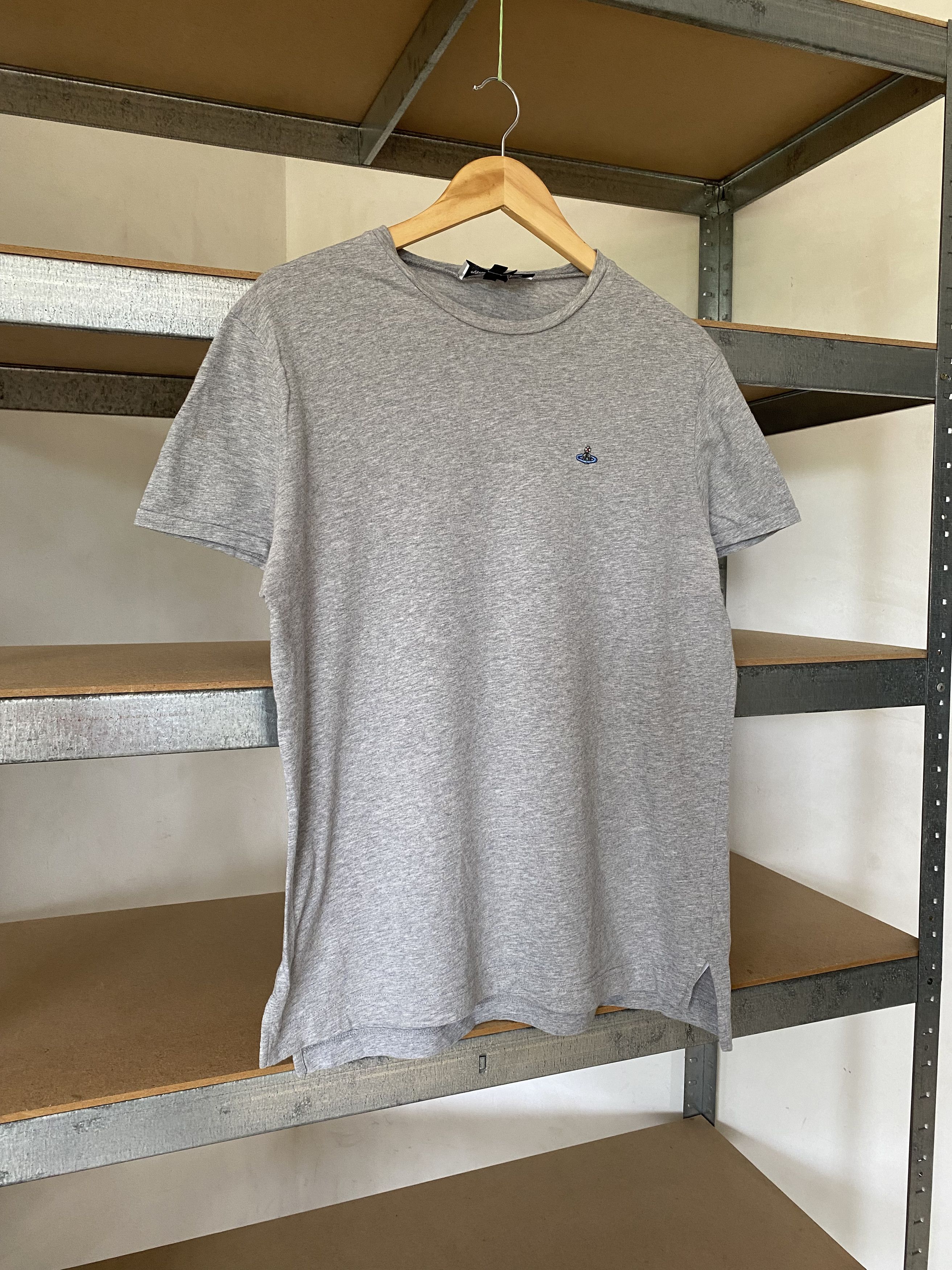 Vintage Vivienne Westwood Vintage Orb Gray Tee Size US L / EU 52-54 / 3 - 3 Thumbnail