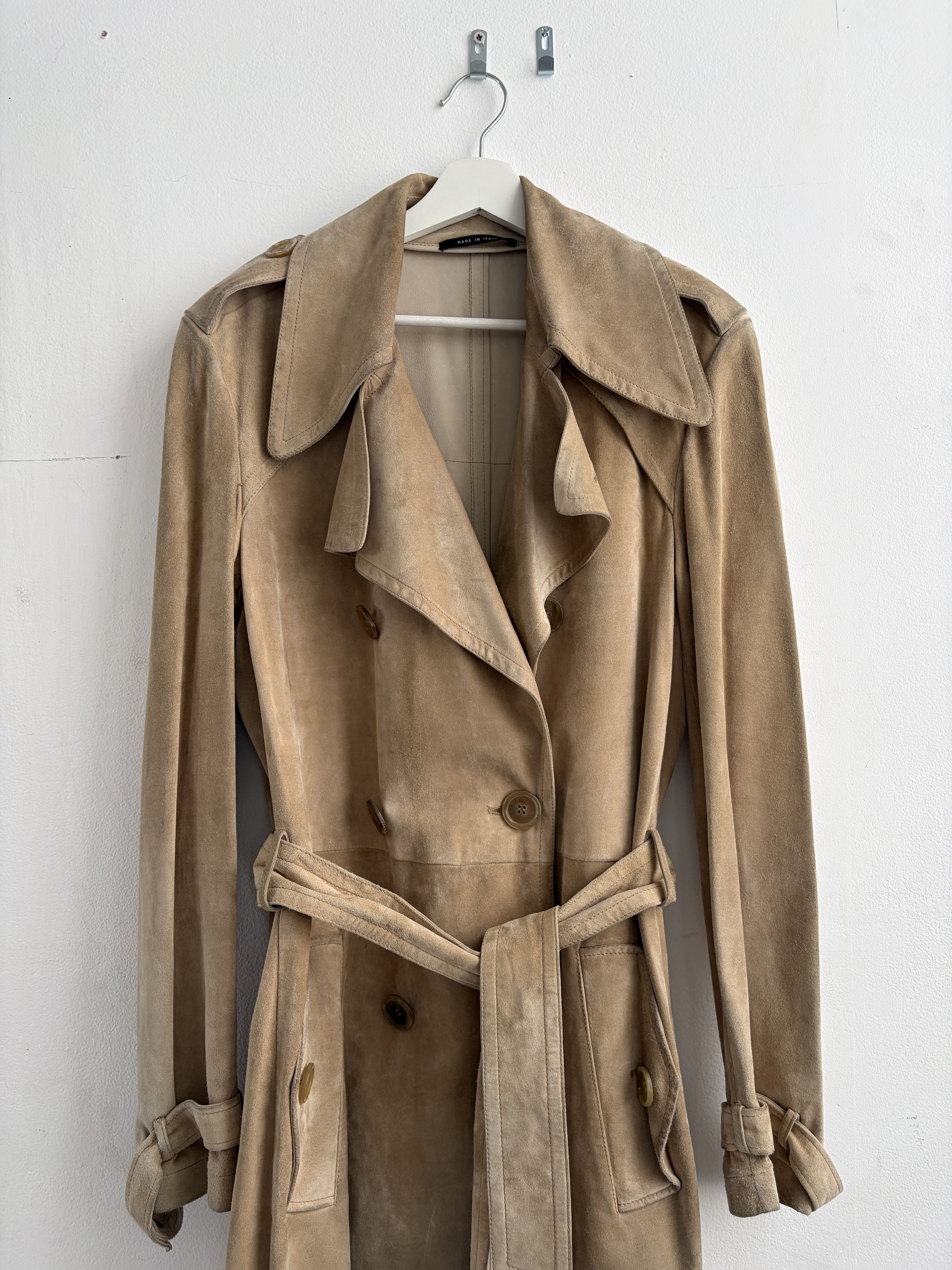 Gucci Tom Ford Gucci Beige Tan Suede Trench Coat, 48 Size US M / EU 48-50 / 2 - 2 Thumbnail