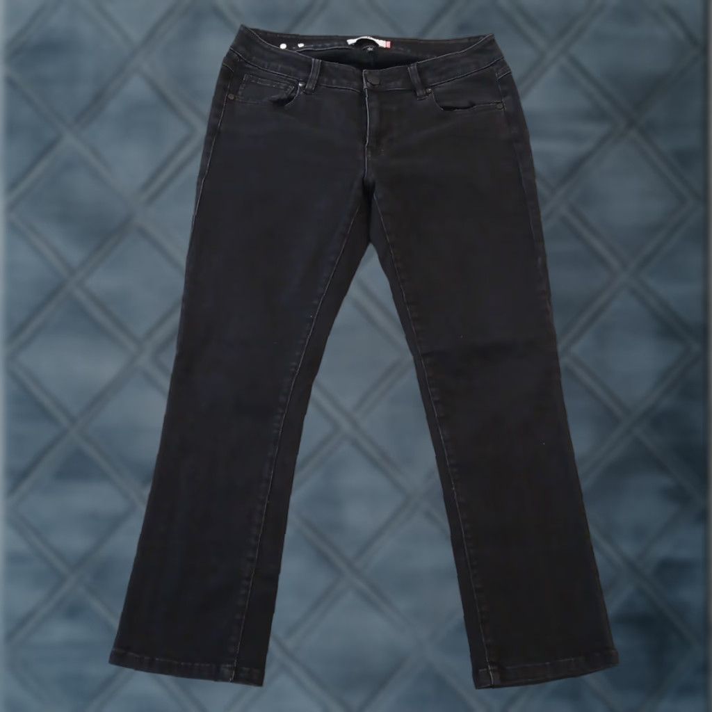 Vintage CAbi Cropped Jeans Womens Size 6 Black Stretch 28x25.5 Mid Rise Denim Jeans Womens 5-Pocket Design Stretchful? Size 28" / US 6 / IT 42 - 1 Thumbnail