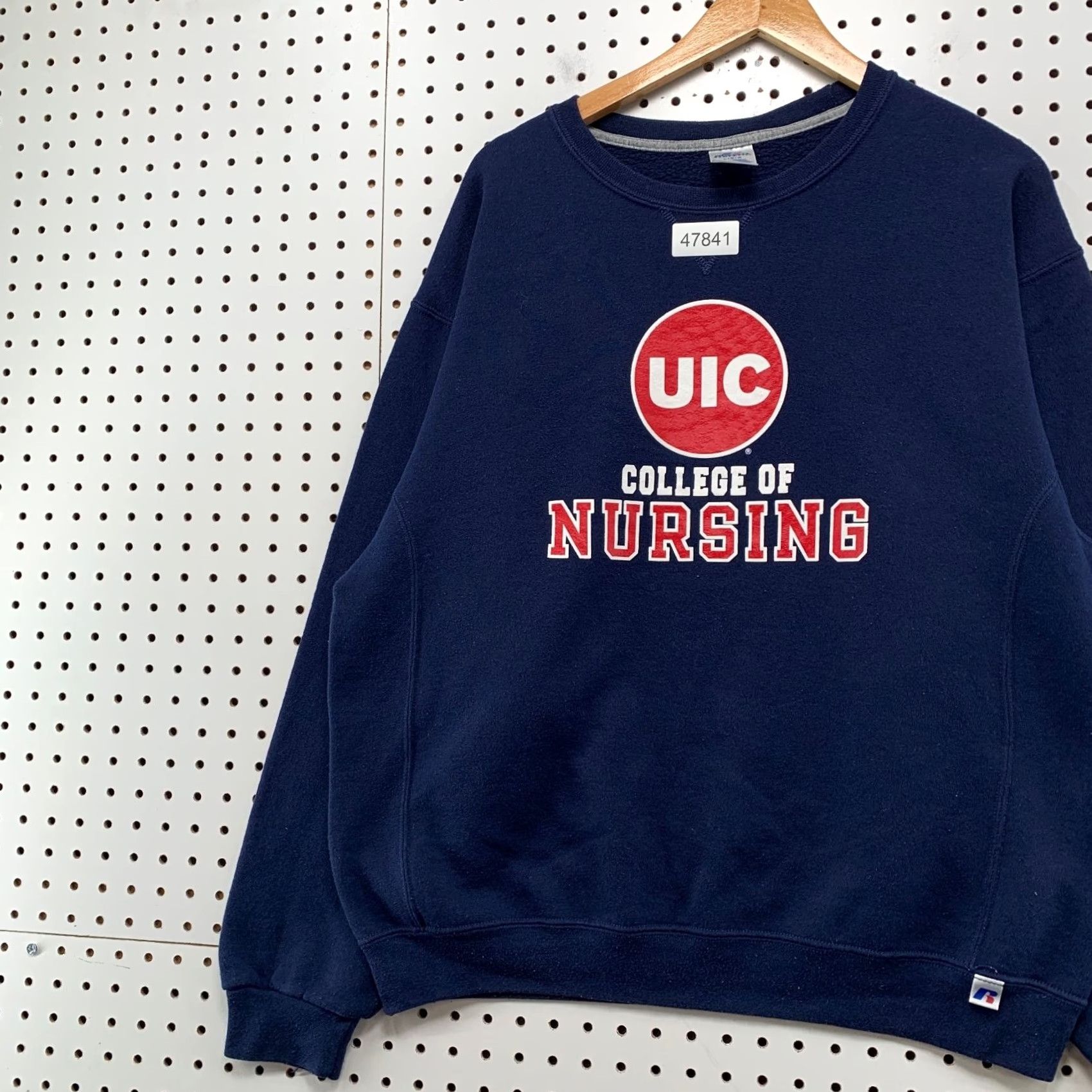 Russell Athletic VINTAGE Russell Athletic UIC College Nursing Sweatshirt Mens L Navy Blue Fleece Crewneck Size US L / EU 52-54 / 3 - 5 Thumbnail