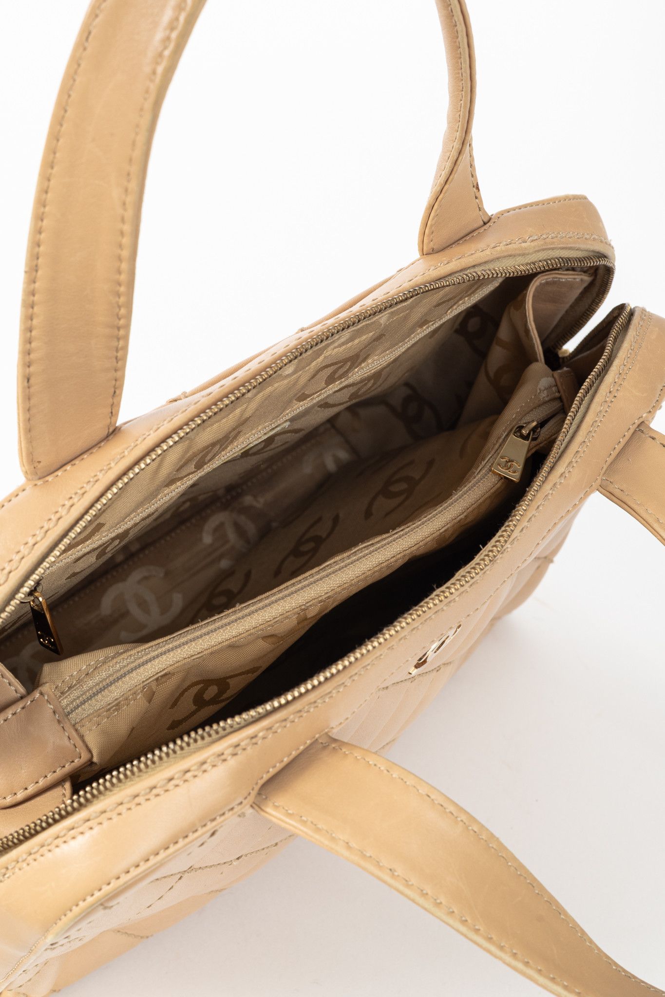 Chanel Chanel Wild Stitch Sand CC Quilted Leather Tote Size ONE SIZE - 11 Thumbnail