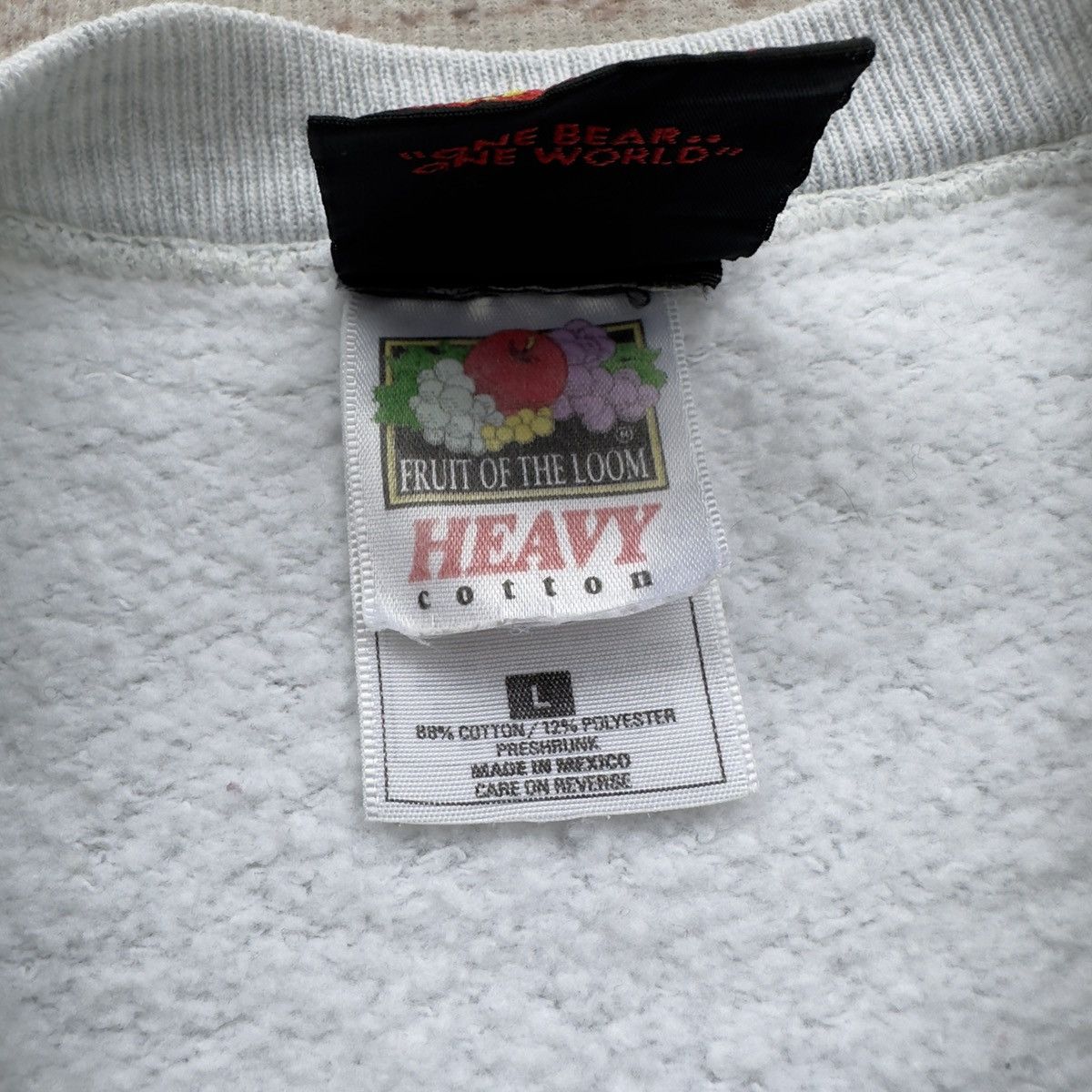 Fruit Of The Loom VINTAGE 90’s MC•BOARD ONE BEAR ONE WORLD CREWNECK SWEATSHIRT Size US L / EU 52-54 / 3 - 10 Thumbnail