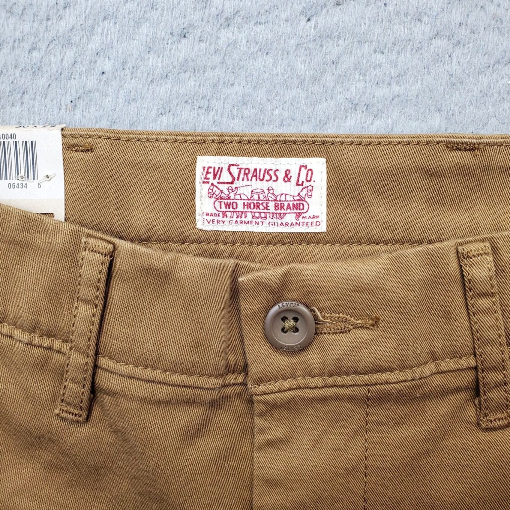 Levi's Levi's Chino Pants Mens 30/29 Tan Straight Leg Stretch Flat Front Slash Pocket Flat Front Pants Mens Size 30 Tan Straight Leg Chino Size US 30 / EU 46 - 7 Thumbnail