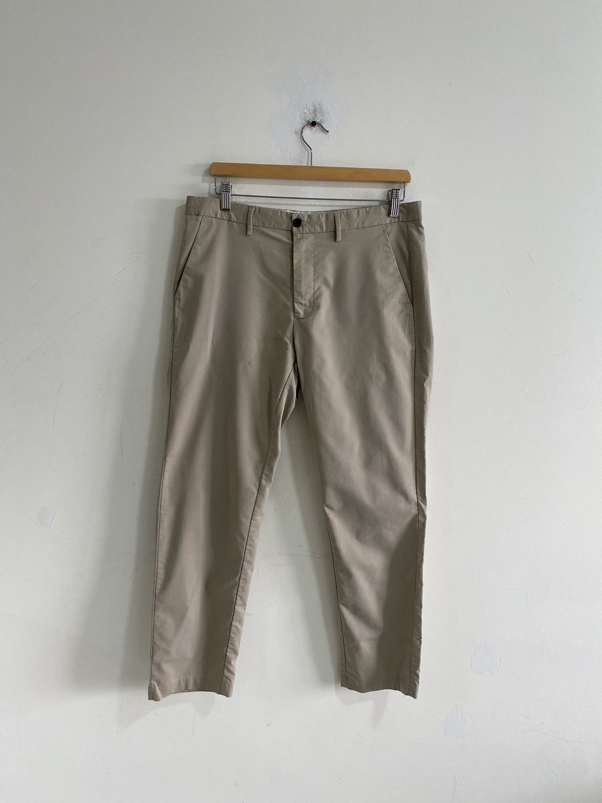 Moncler Moncler Chinos Pants Beige Easy Travel Size US 34 / EU 50 - 1 Thumbnail