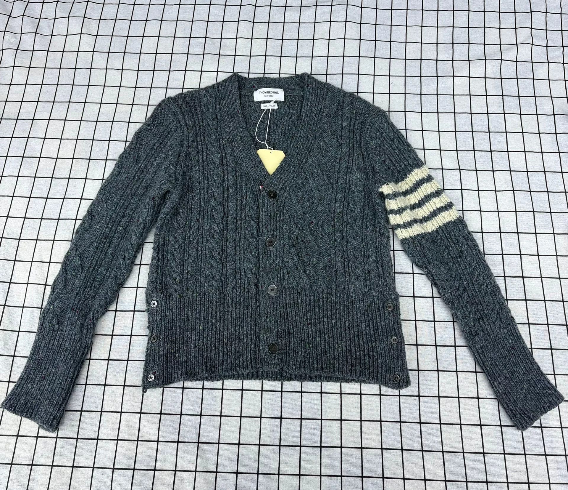 Thom Browne Thom Browne Brown Sweater m Men Size US M / EU 48-50 / 2 - 1 Thumbnail