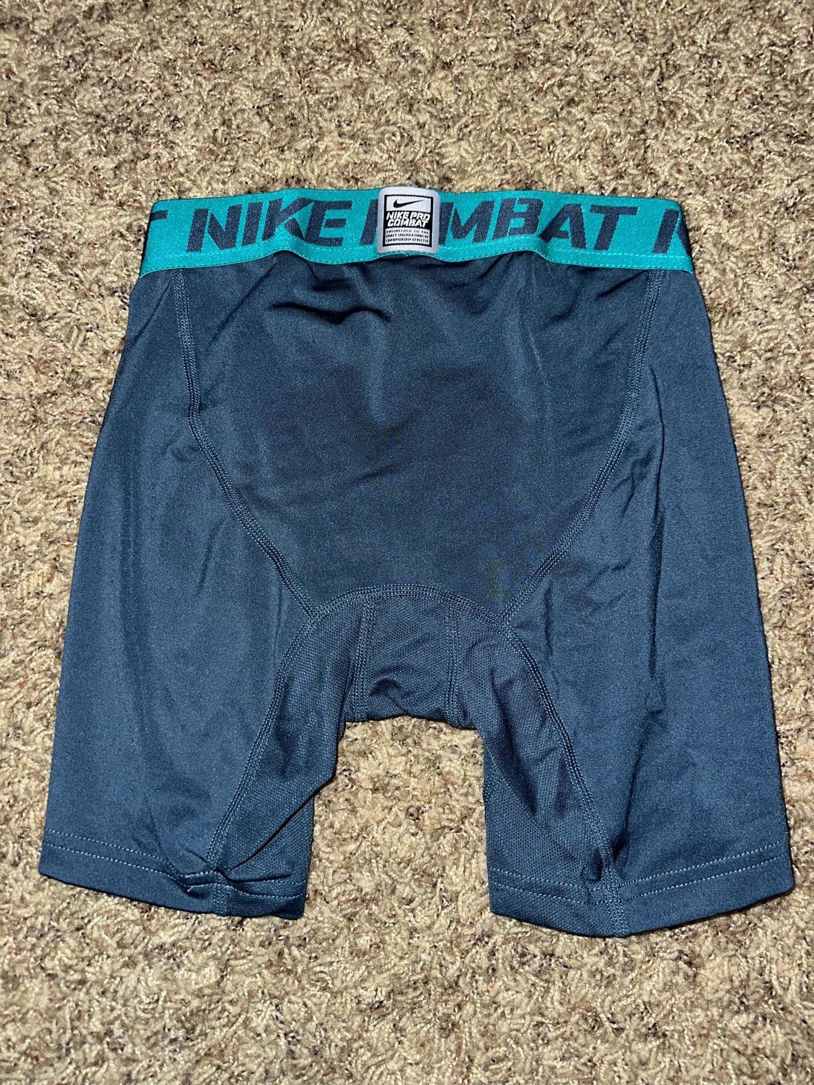 Nike RARE Nike Big Kids (Boy’s) Pro Combat Core Compression Shorts Sample MADE IN USA Size US 26 / EU 42 - 4 Thumbnail