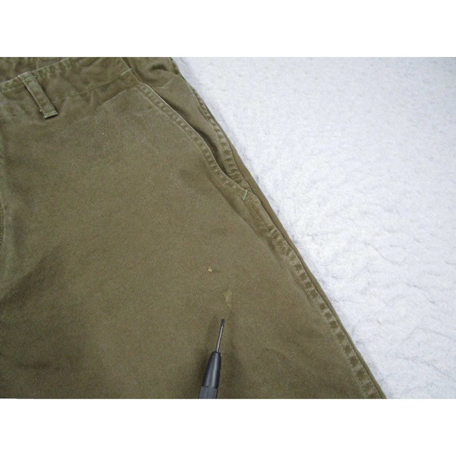 Vintage Wings + Horns Mens Green Slim Fit Chino Pants 29x30 Cotton Canvas 5-Pocket Casual Straight Leg Made in Canada Size US 29 - 5 Thumbnail