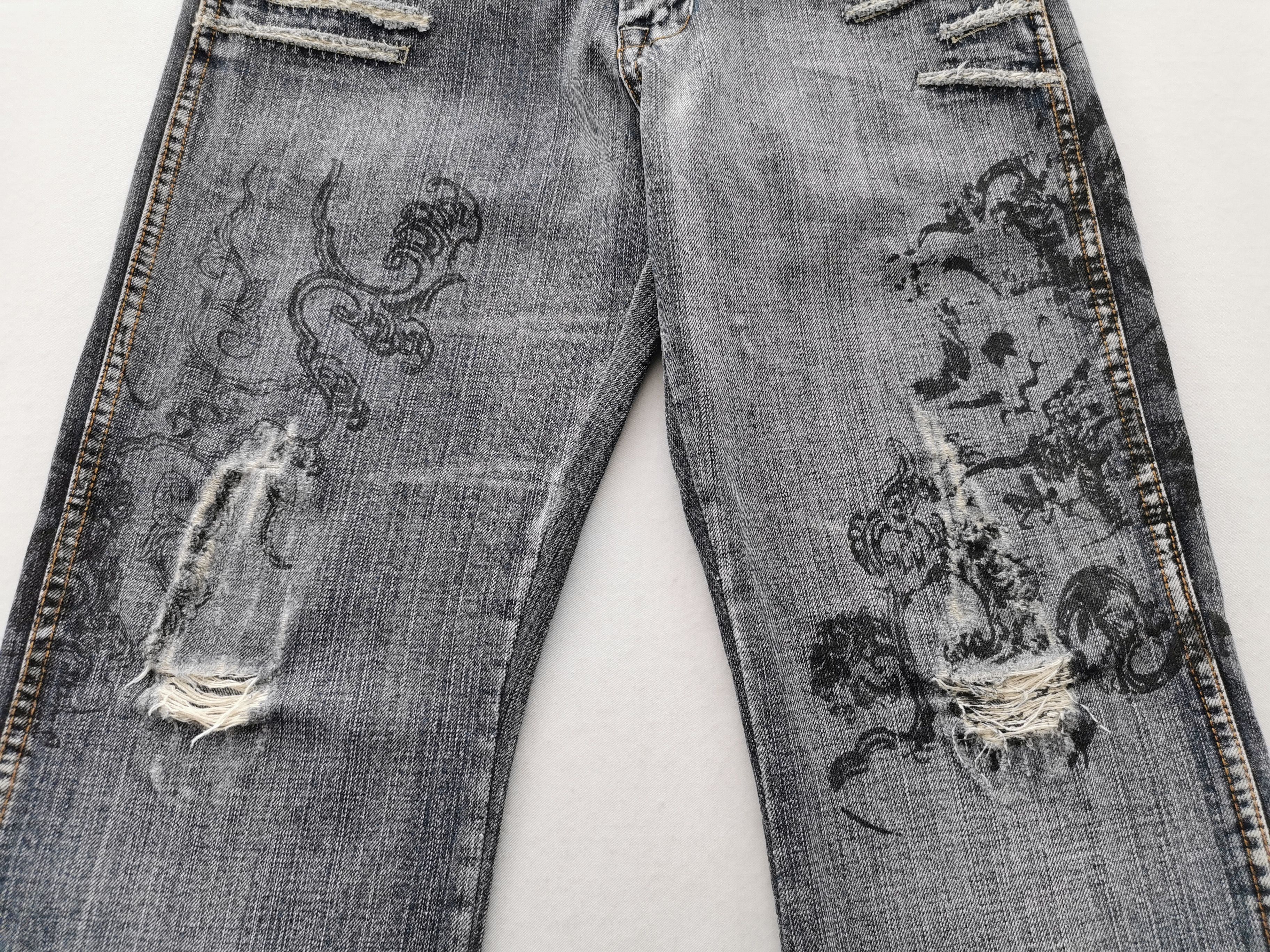 semanticdesign Semantic Design Embroidered Denim Jeans Size 31 Size US 31 - 8 Thumbnail