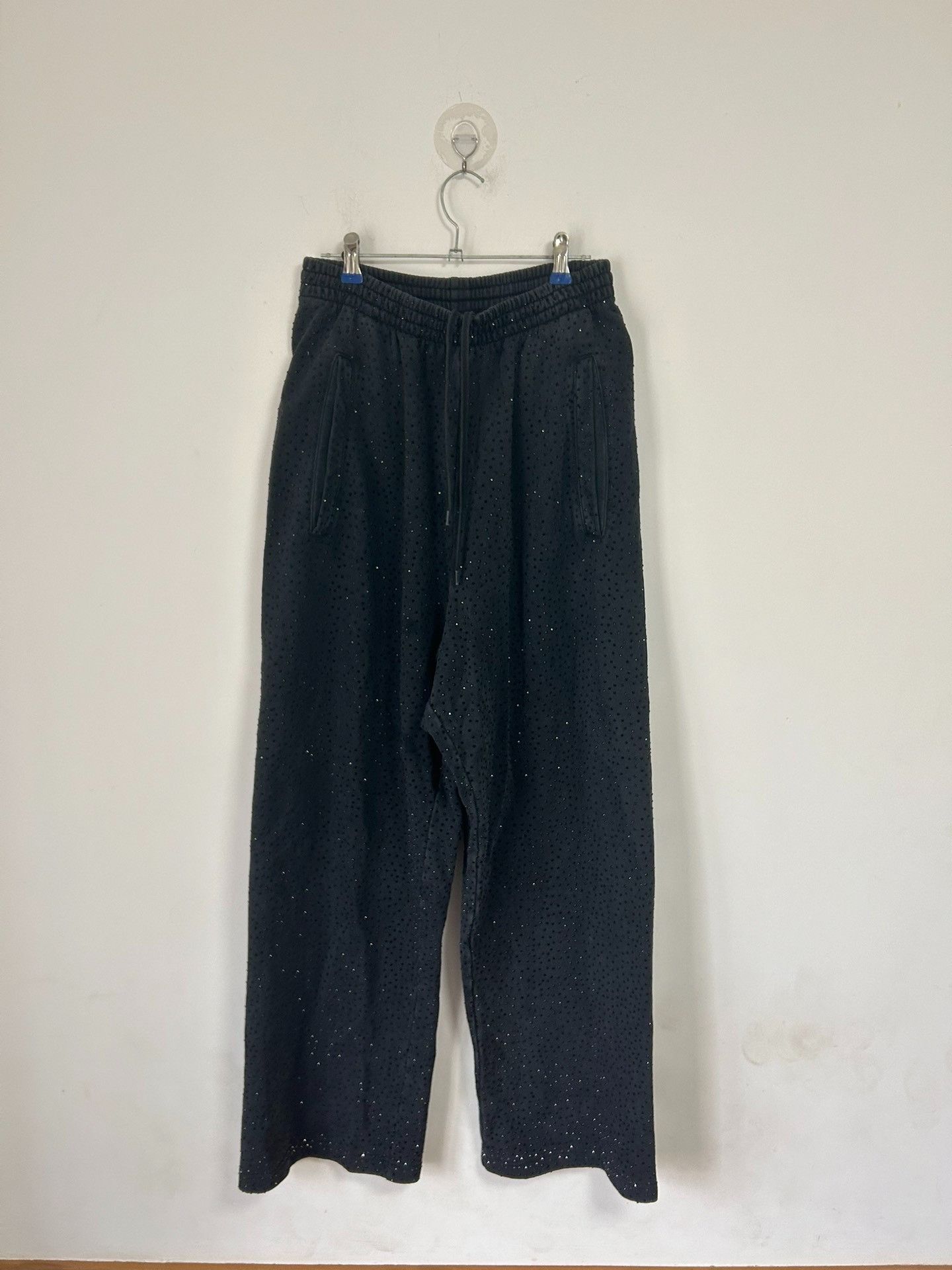 Balenciaga Balenciaga SS23 New Rhinestone Casual Wide Leg Pants with R Size US 28 / EU 44 - 1 Thumbnail