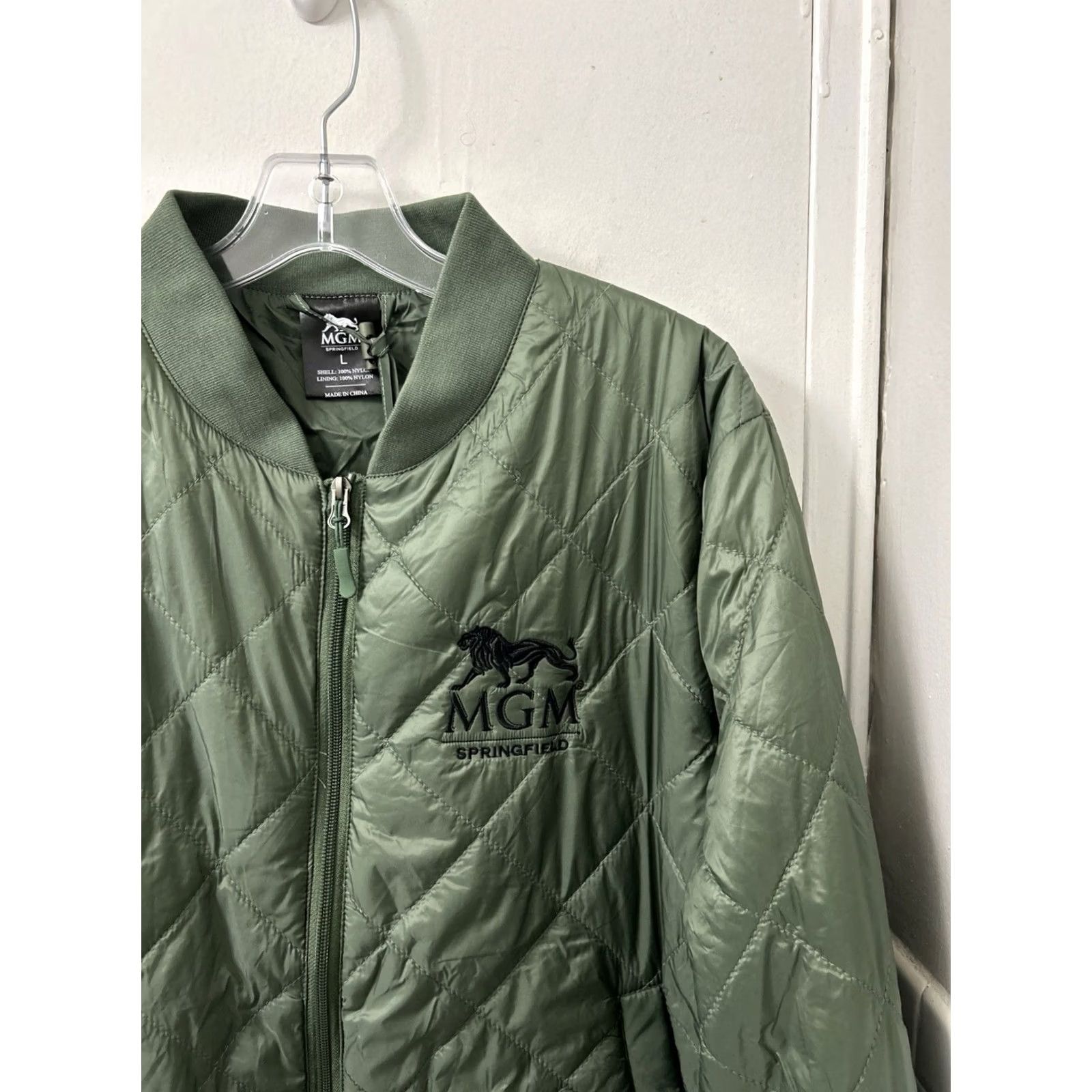 Springfield MGM Springfield Bomber Jacket Mens L Green Full Zip Nylon Puffer L/S Quilted Logo Embroidered Zipper Short Jacket Size US L / EU 52-54 / 3 - 4 Thumbnail