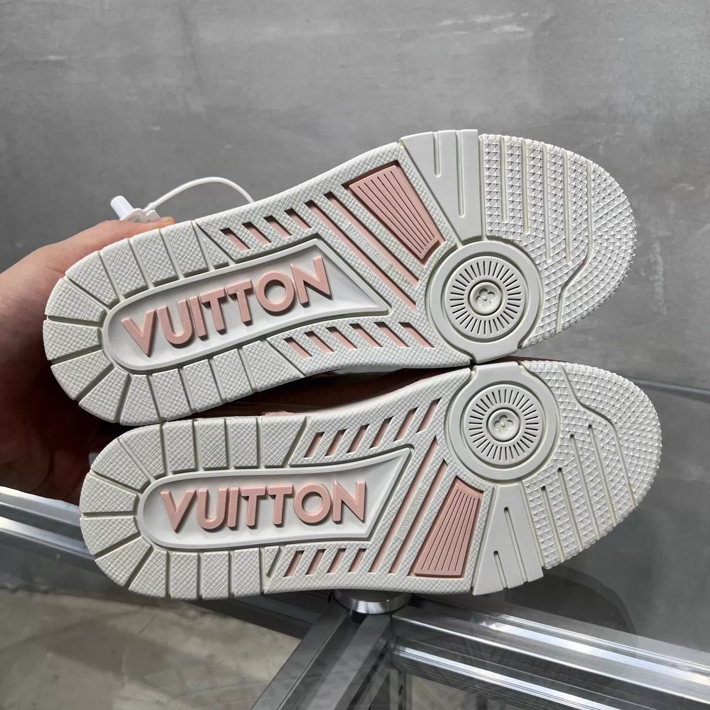 Louis Vuitton LV Trainer White Pink UK2/36 New in Box Tried On Size US 4.5 / IT 34.5 - 7 Thumbnail
